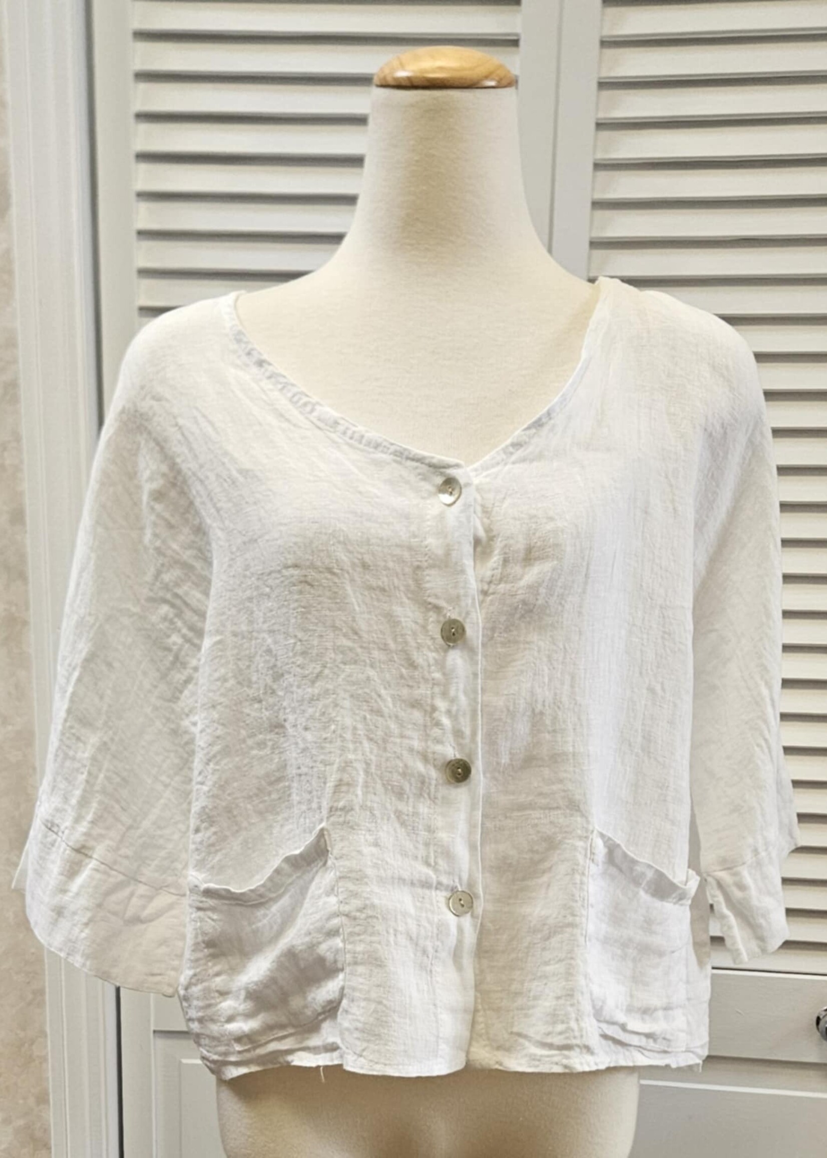 Angela Mara Linen 3/4 sleeve button cover-up