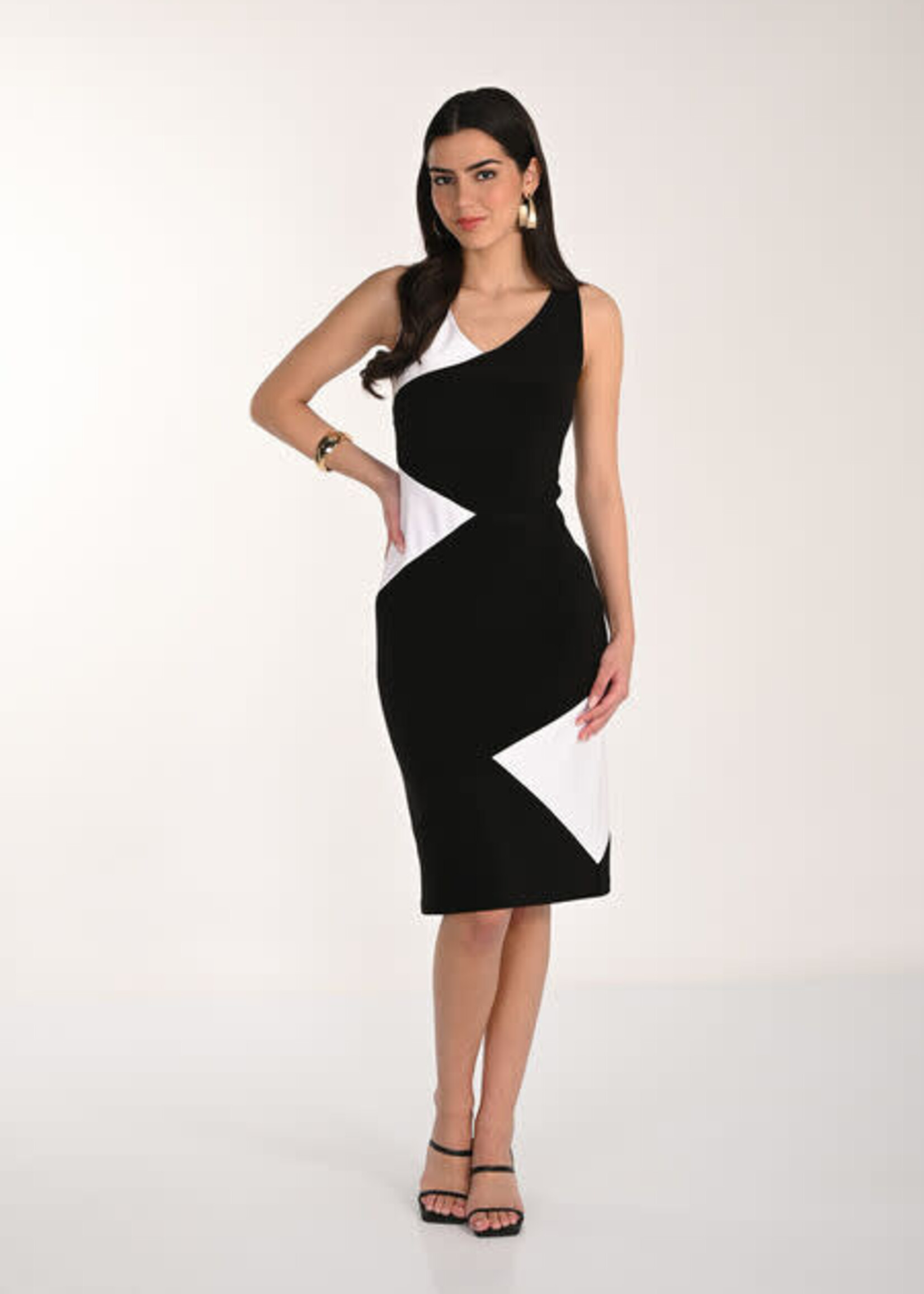Frank Lyman Elegant V-neck Body Con Dress
