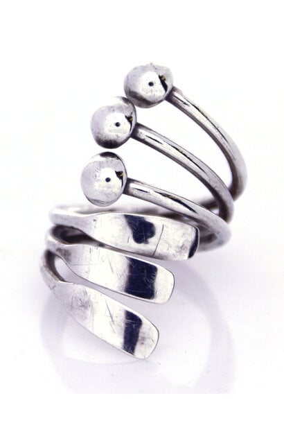.925 Sterling Ring (sz 8)