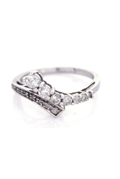 14K White Gold Diamond Cocktail Ring (sz 6 3/4)