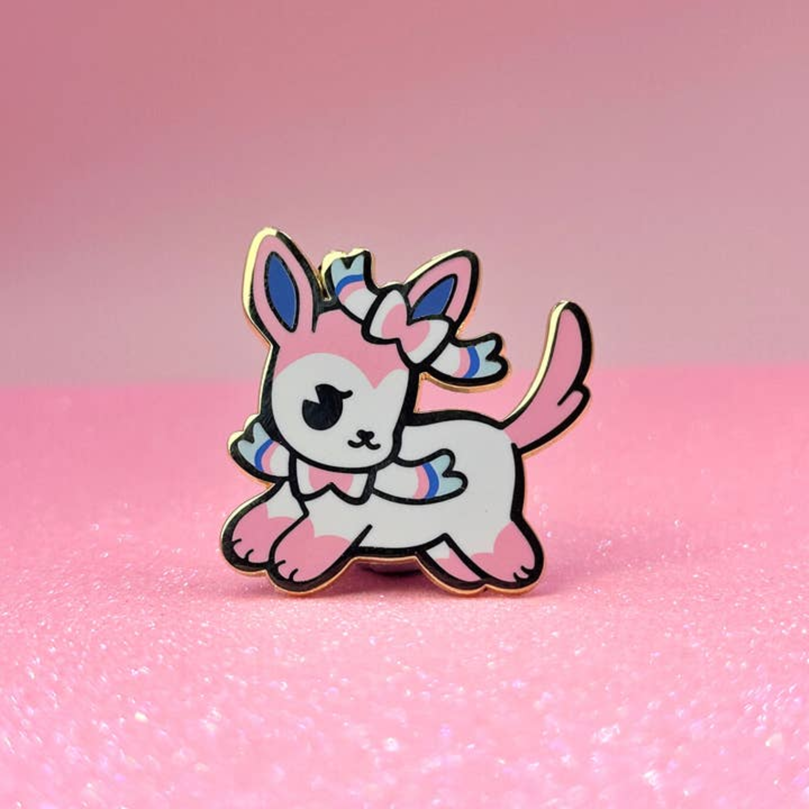 Bulbalana Sylveon Enamel Pin