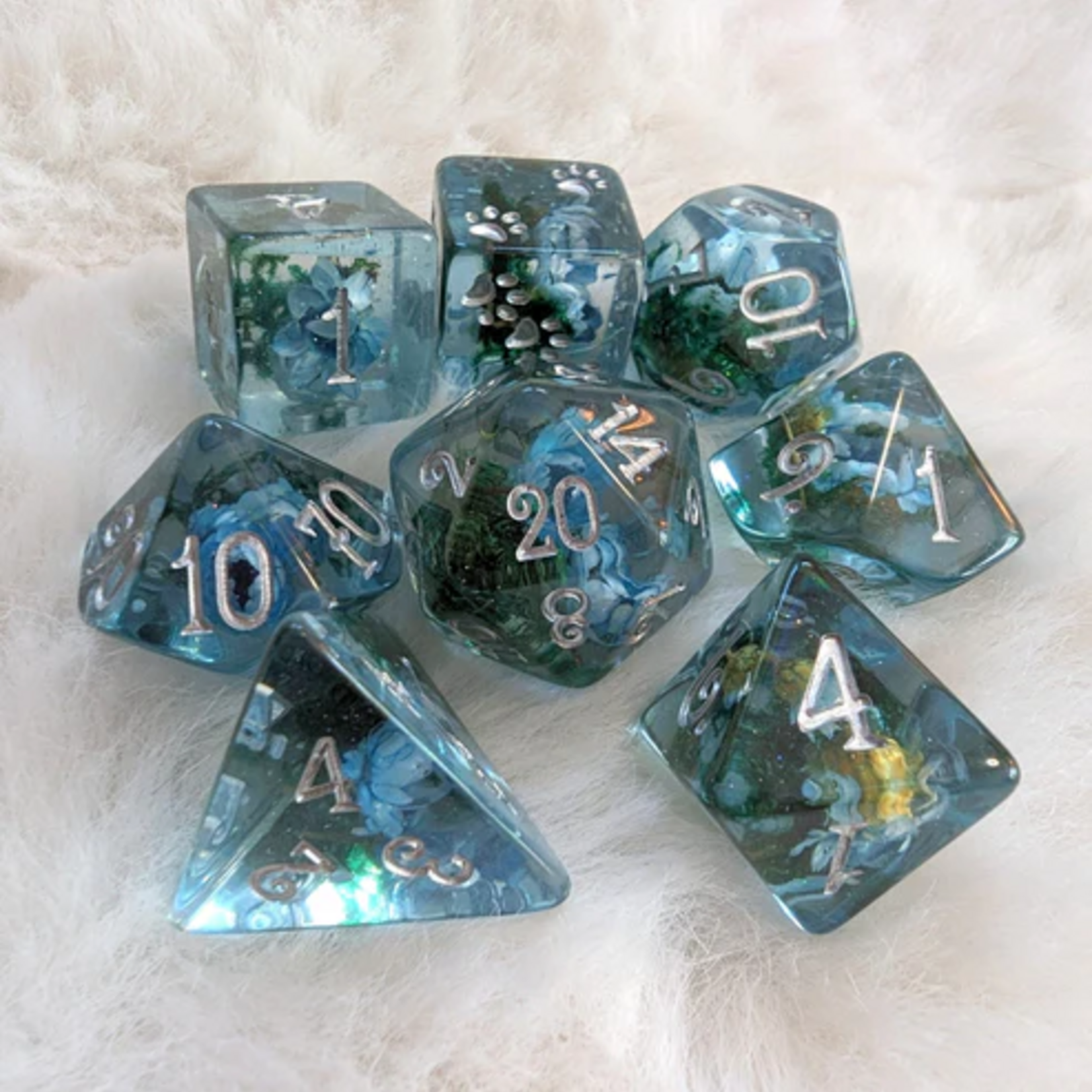 Fennek and Finch Blue Flower and Moss Polyhedral 8 die set