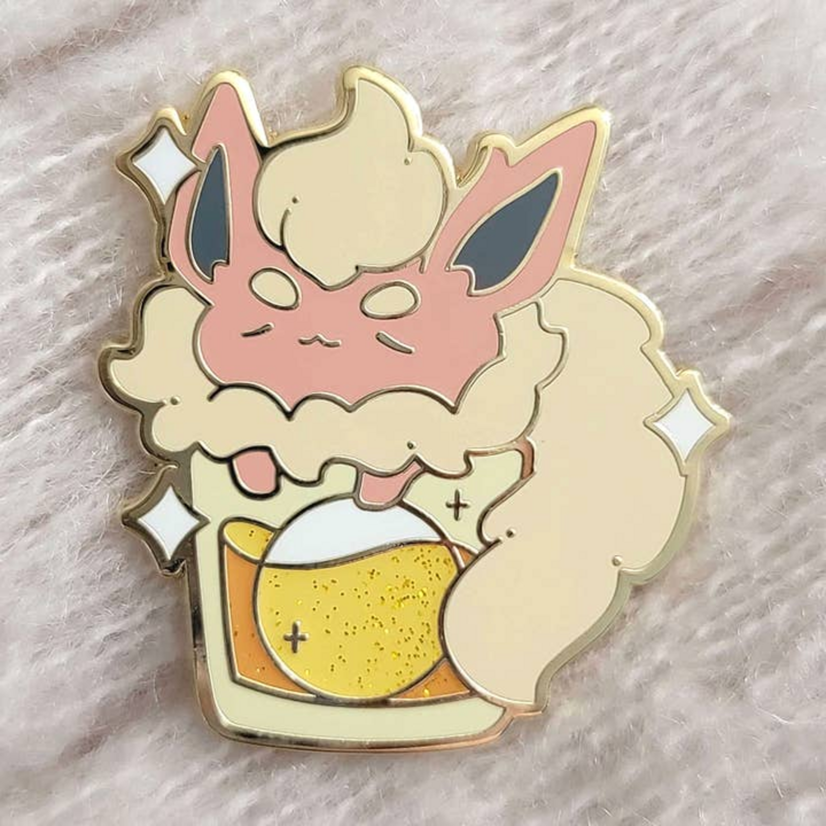 Xhilyn Cinnamon Whiskey Flareon Eevee Enamel Pin