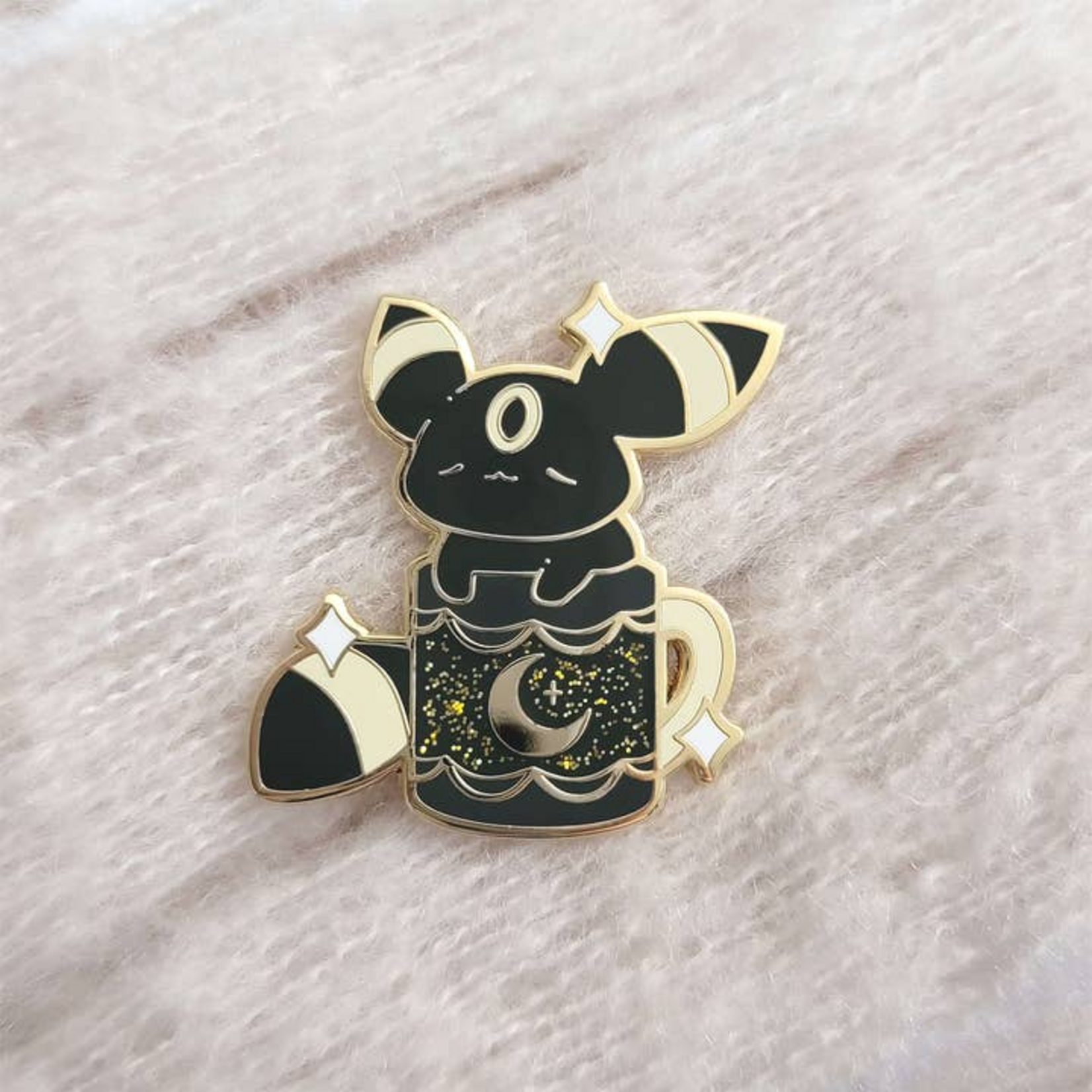 Xhilyn Black Coffee Umbreon Eevee Enamel Pin Regular Gold