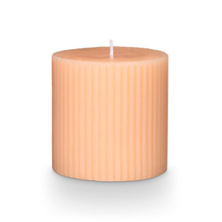 Selin Paloma Petal Pillar Candle