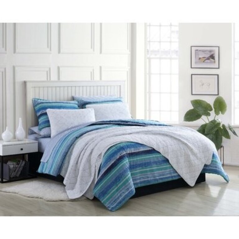 Torney Reversible Duvet Cover Set Size: Twin