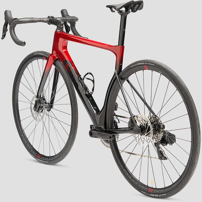 3T STRADA RIVAL AXS RED / BLACK