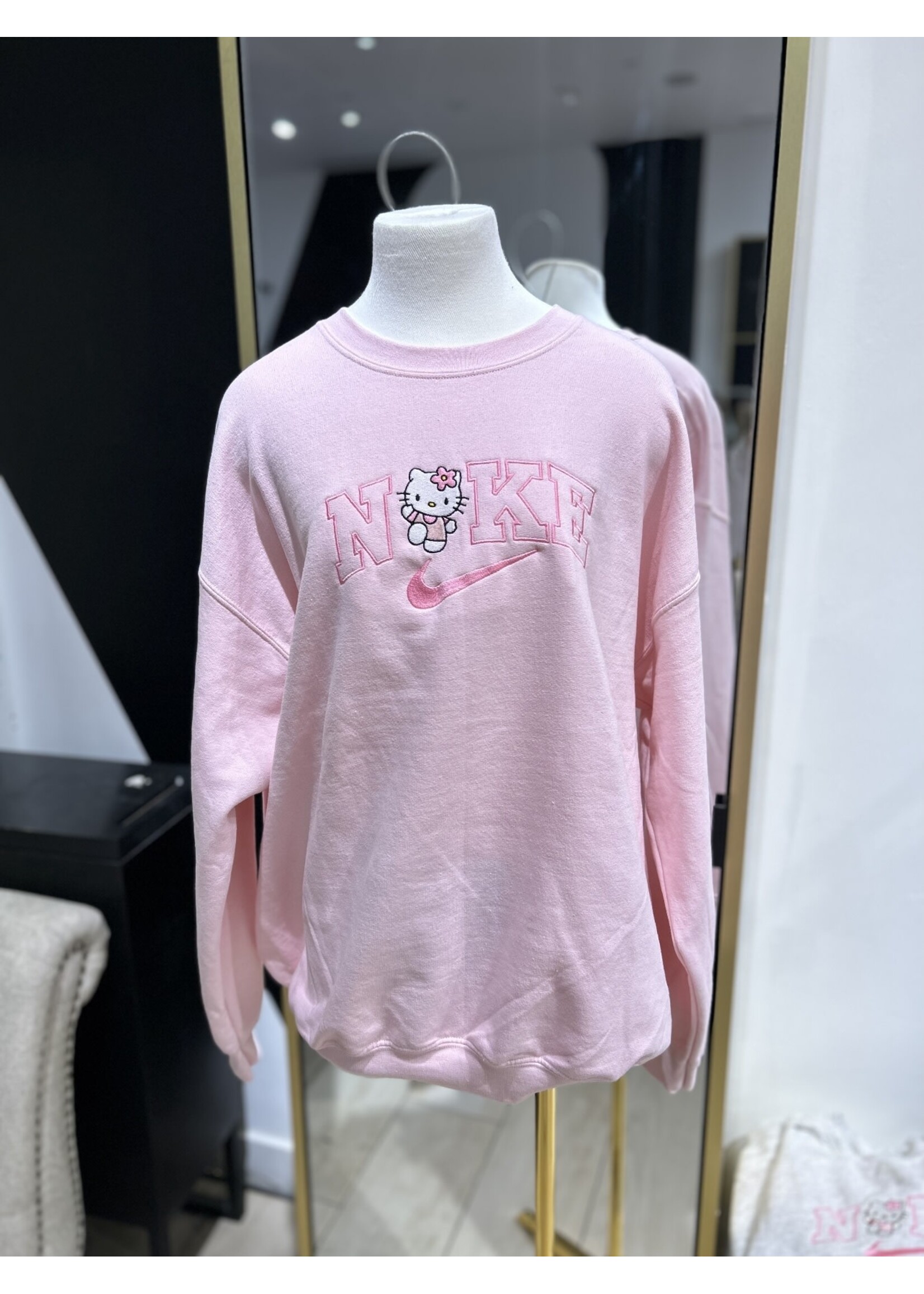 LEXISSBOUTIQUE hello kitty embroidered N!KE crewneck