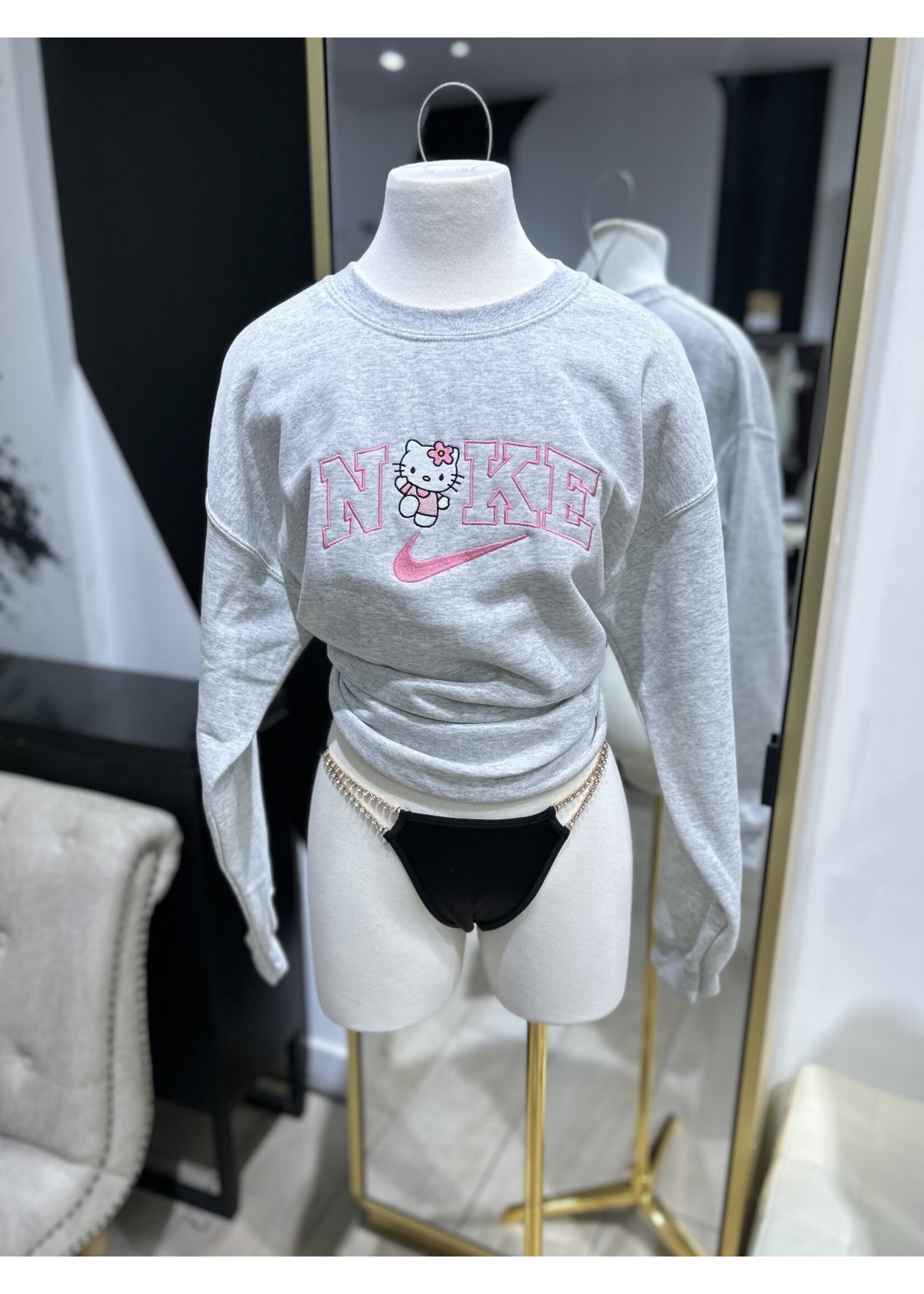 LEXISSBOUTIQUE hello kitty embroidered N!KE crewneck