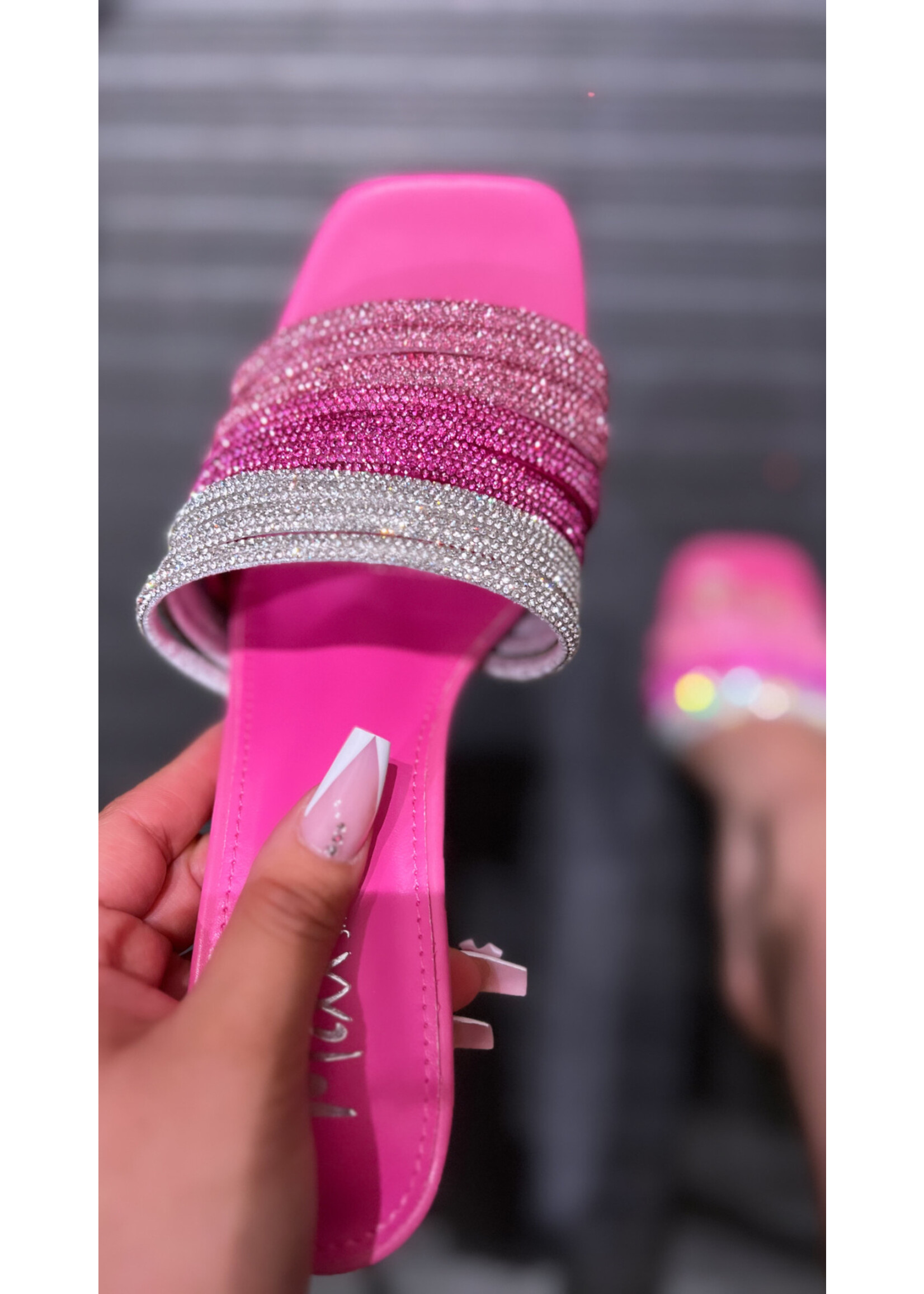 LEXISSBOUTIQUE bling strap classy heels