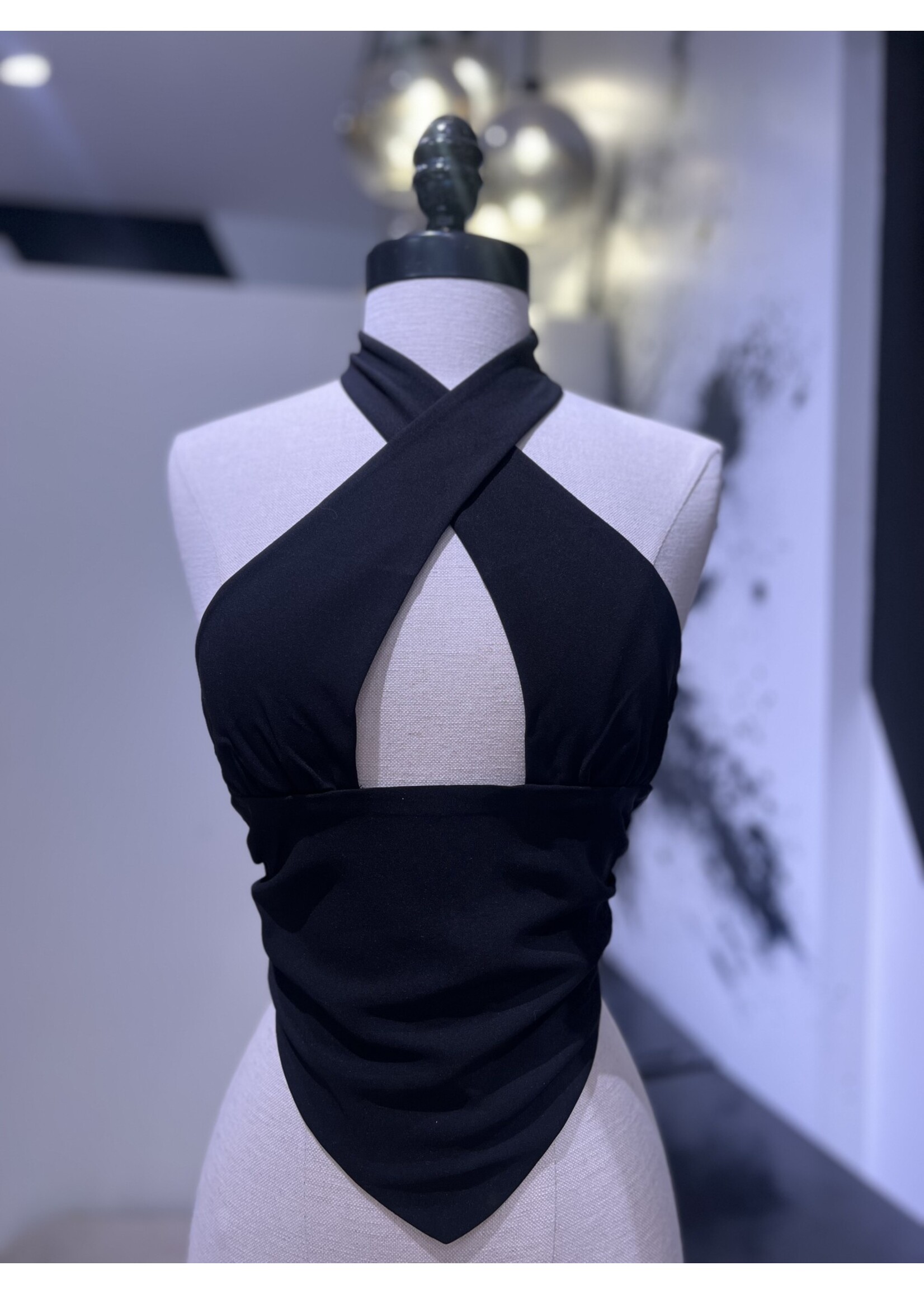 LEXISSBOUTIQUE angled halter top with hook