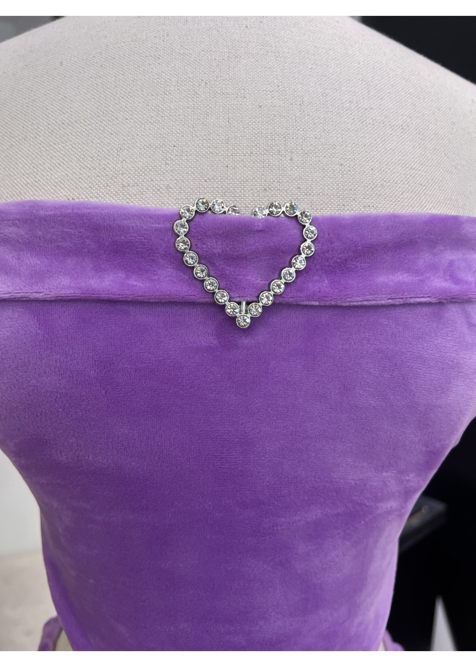 LEXISSBOUTIQUE velvet bling heart back tie top & skirt set