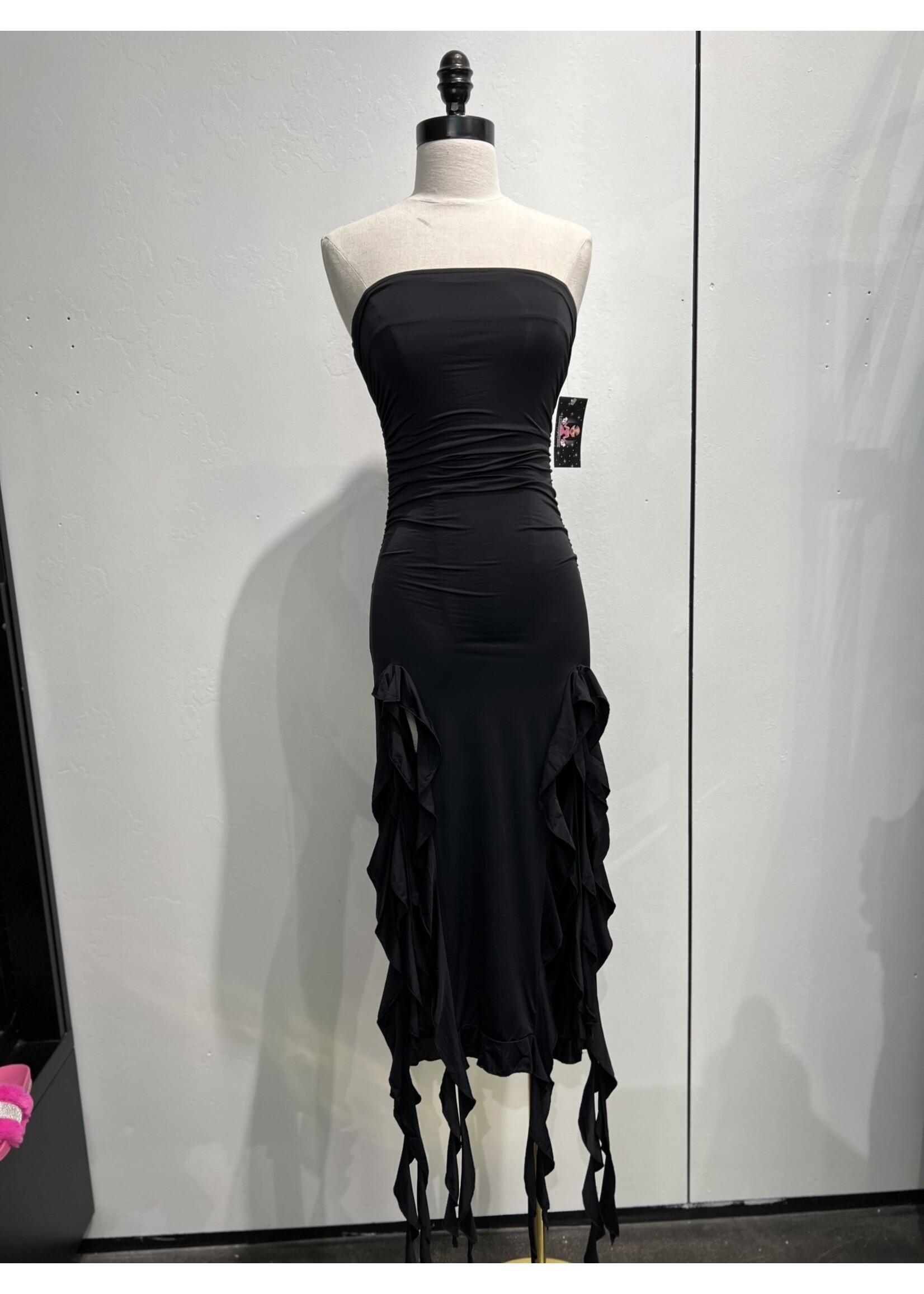 LEXISSBOUTIQUE Opal Ruffled Asymmetrical dress