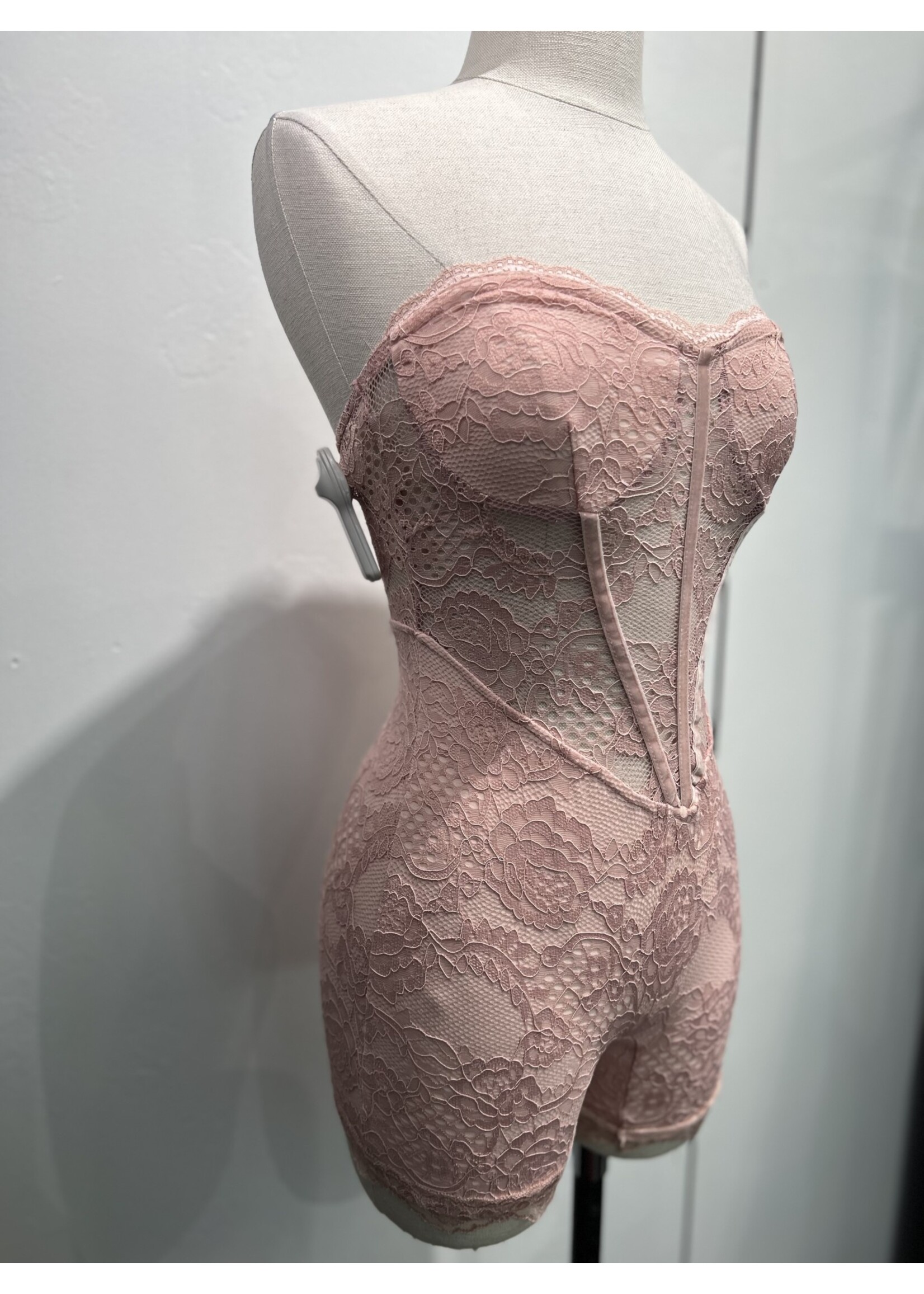 LEXISSBOUTIQUE Michelle Lace Corset Romper