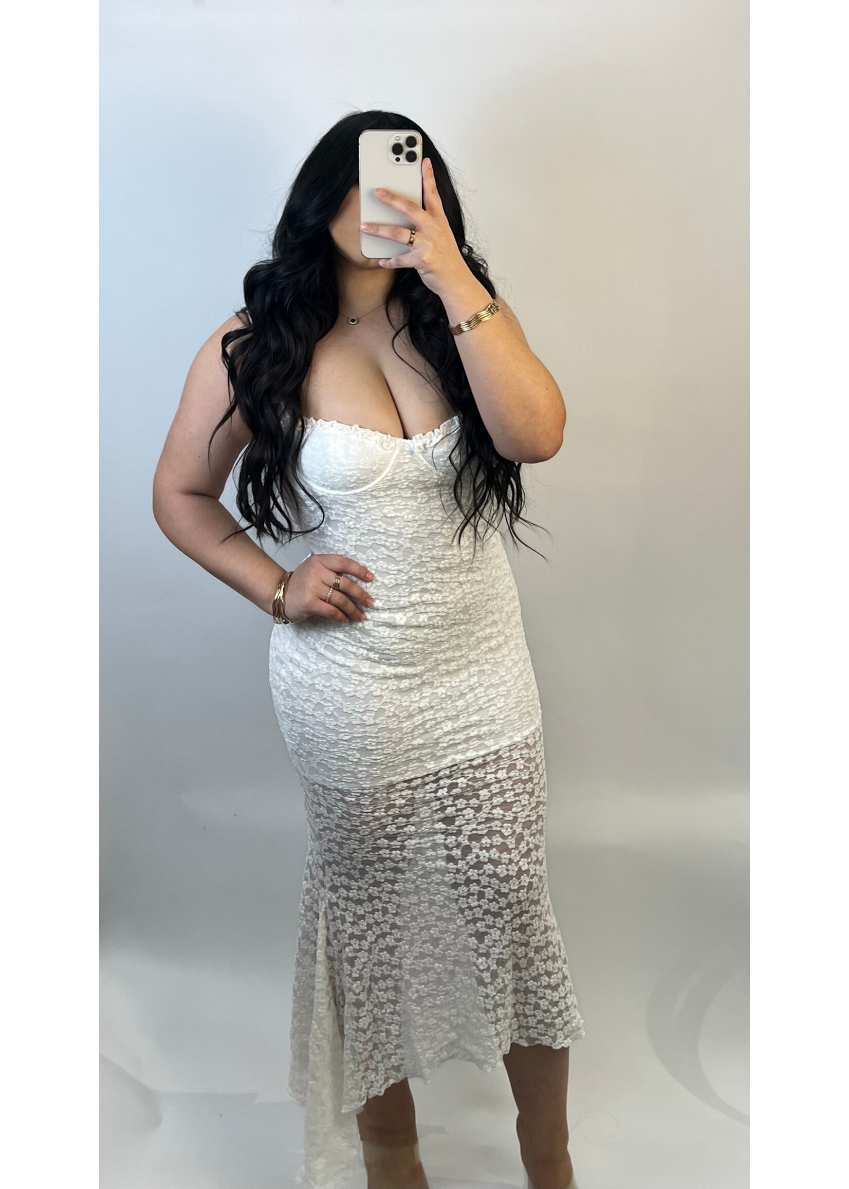 LEXISSBOUTIQUE Aini Maxi Dress