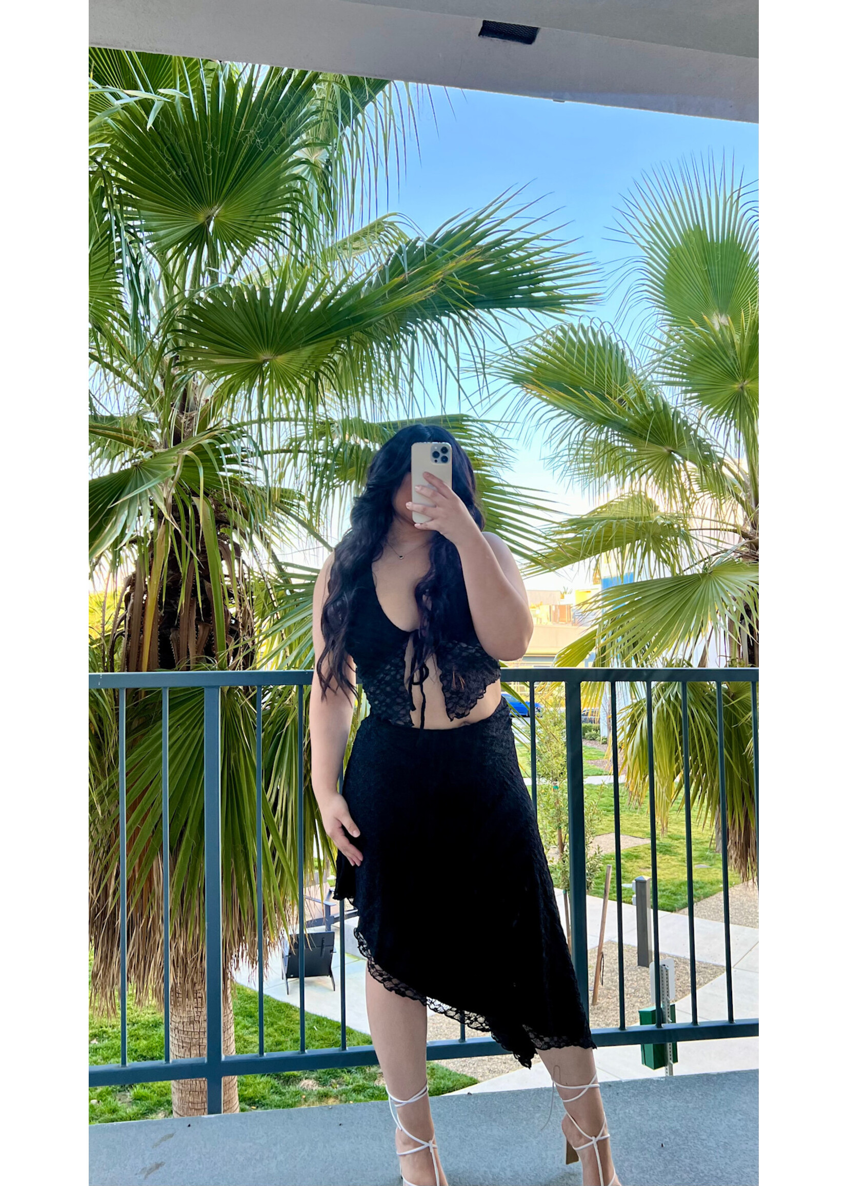 LEXISSBOUTIQUE April Set
