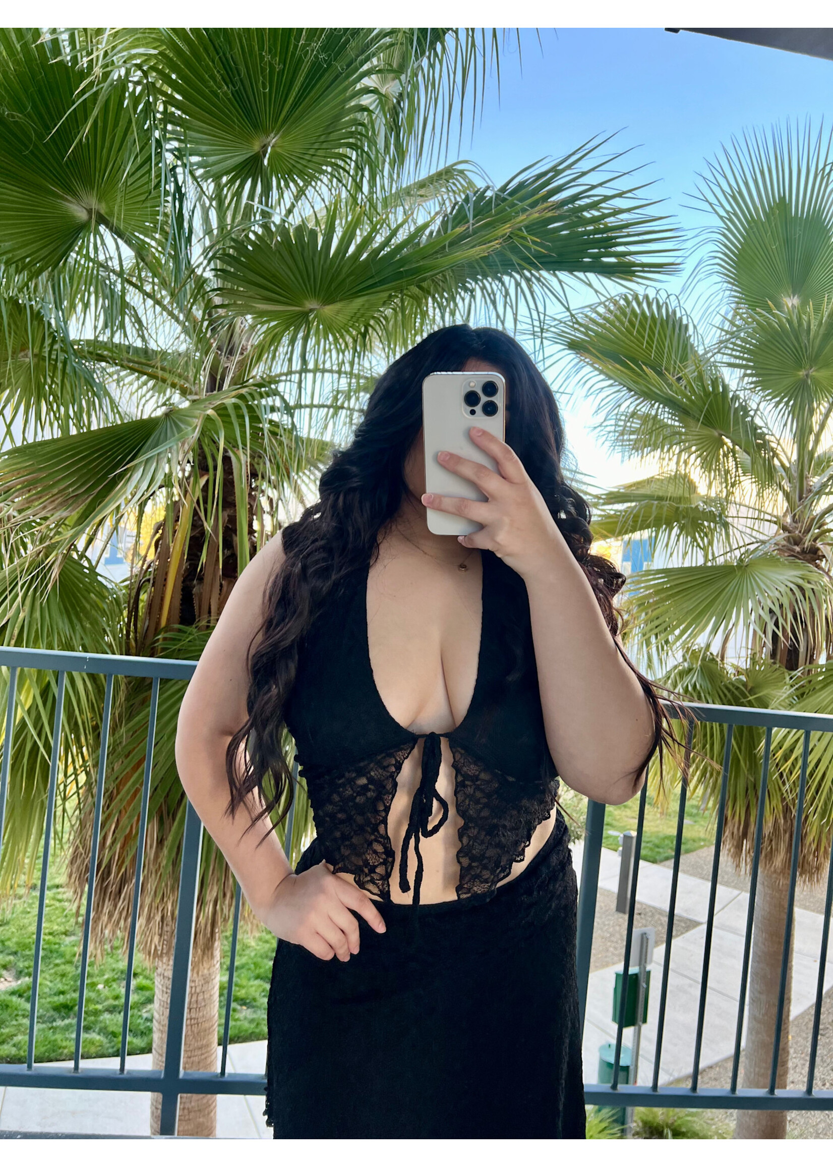 LEXISSBOUTIQUE April Set