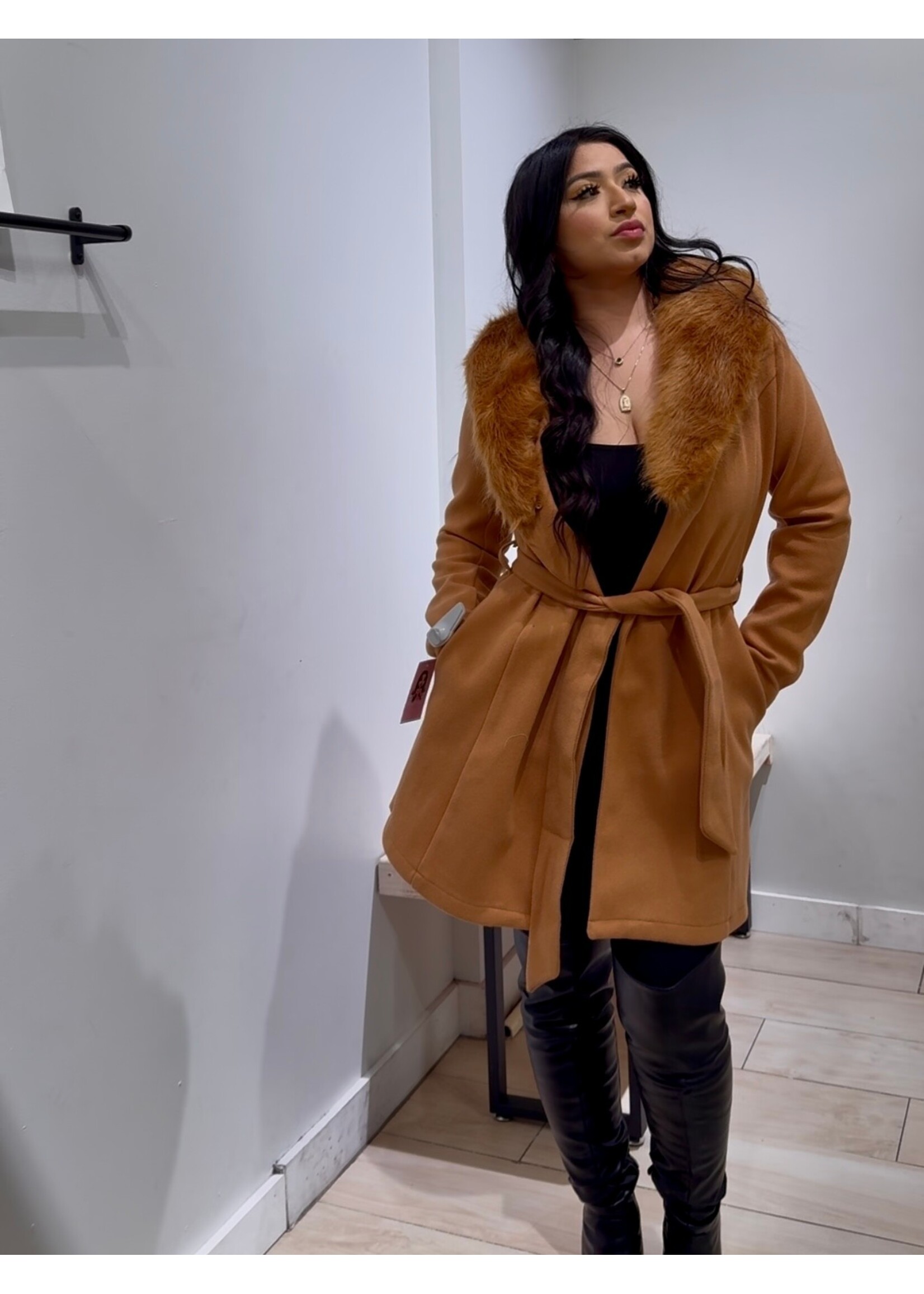 LEXISSBOUTIQUE Johana Fur collar Jacket FINAL SALE