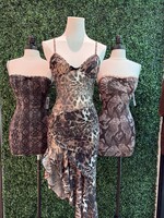 LEXISSBOUTIQUE 1566 Ley Midi Dress