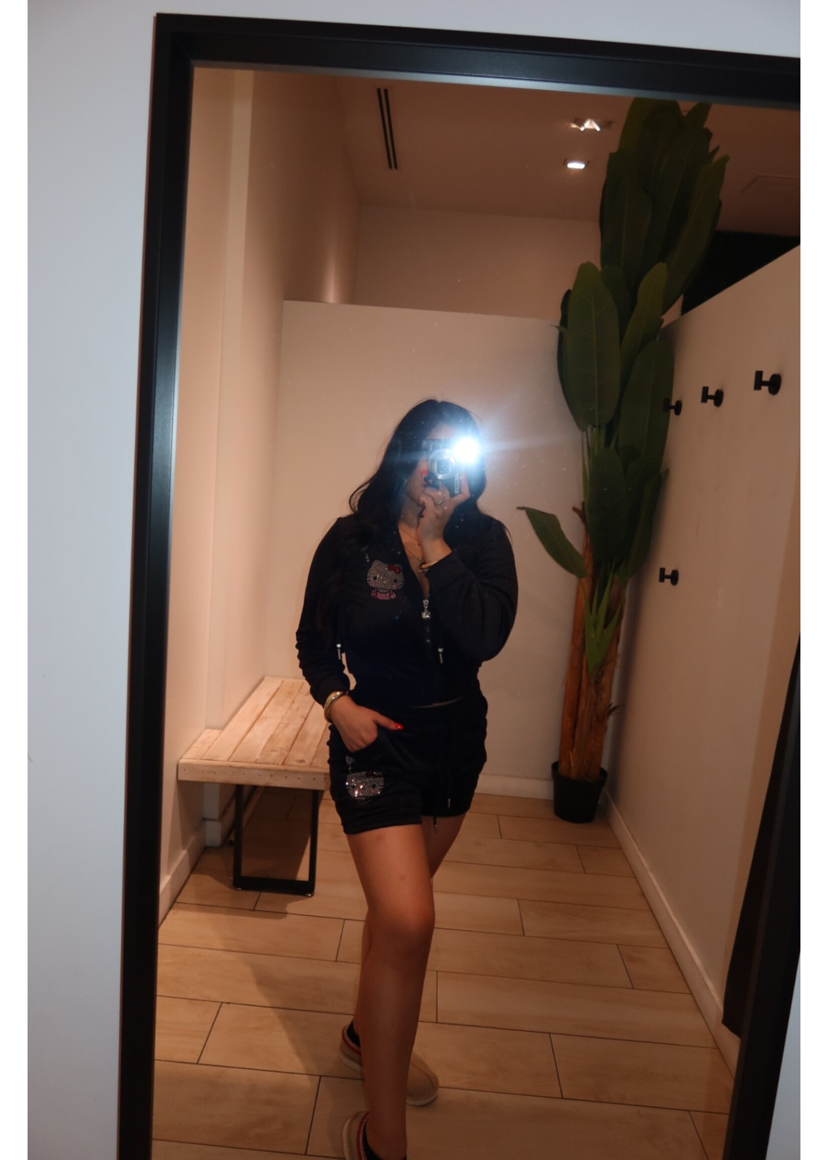 LEXISSBOUTIQUE Kitty Velour Short Set
