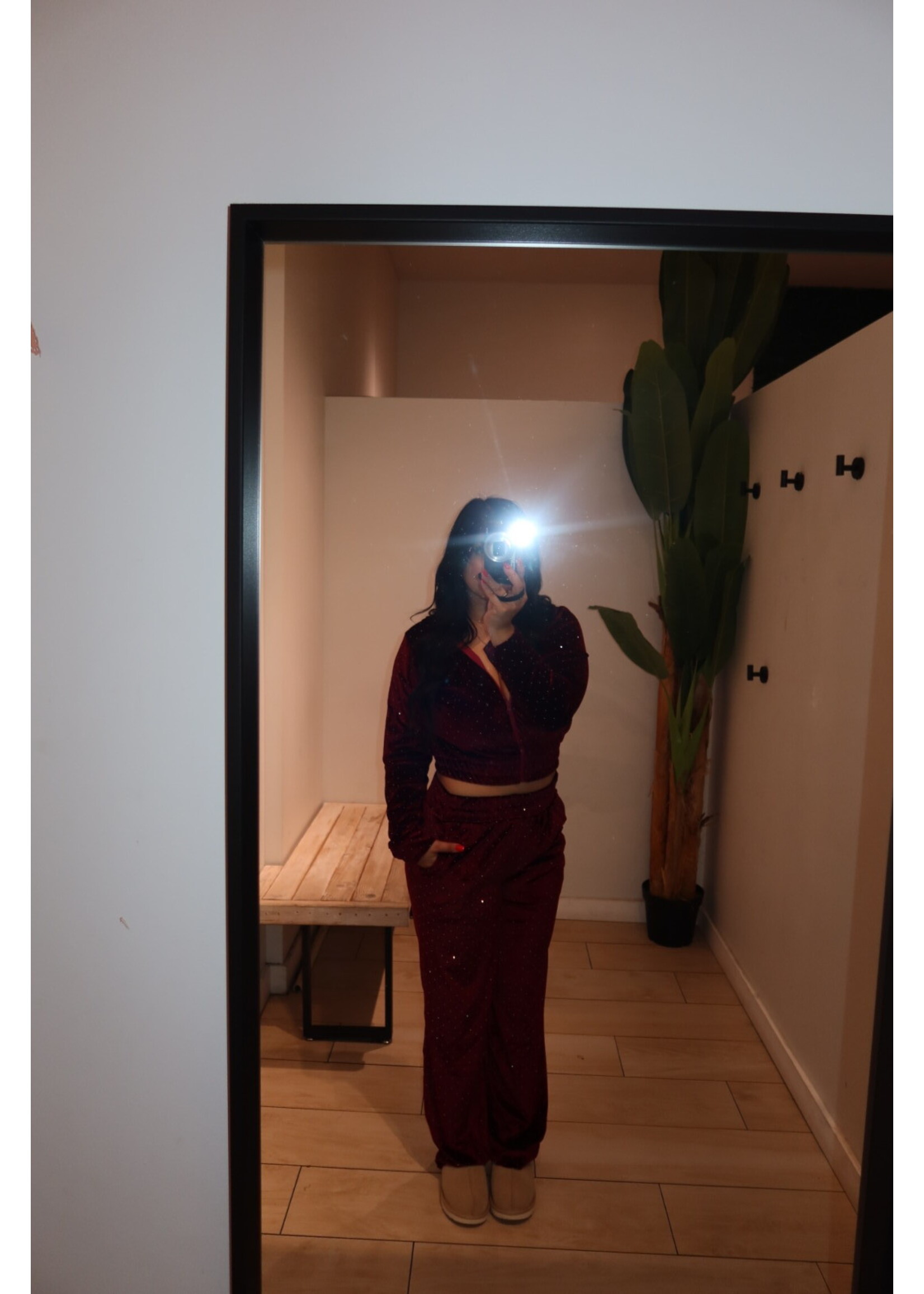 LEXISSBOUTIQUE Rhinestuds Velvet Set