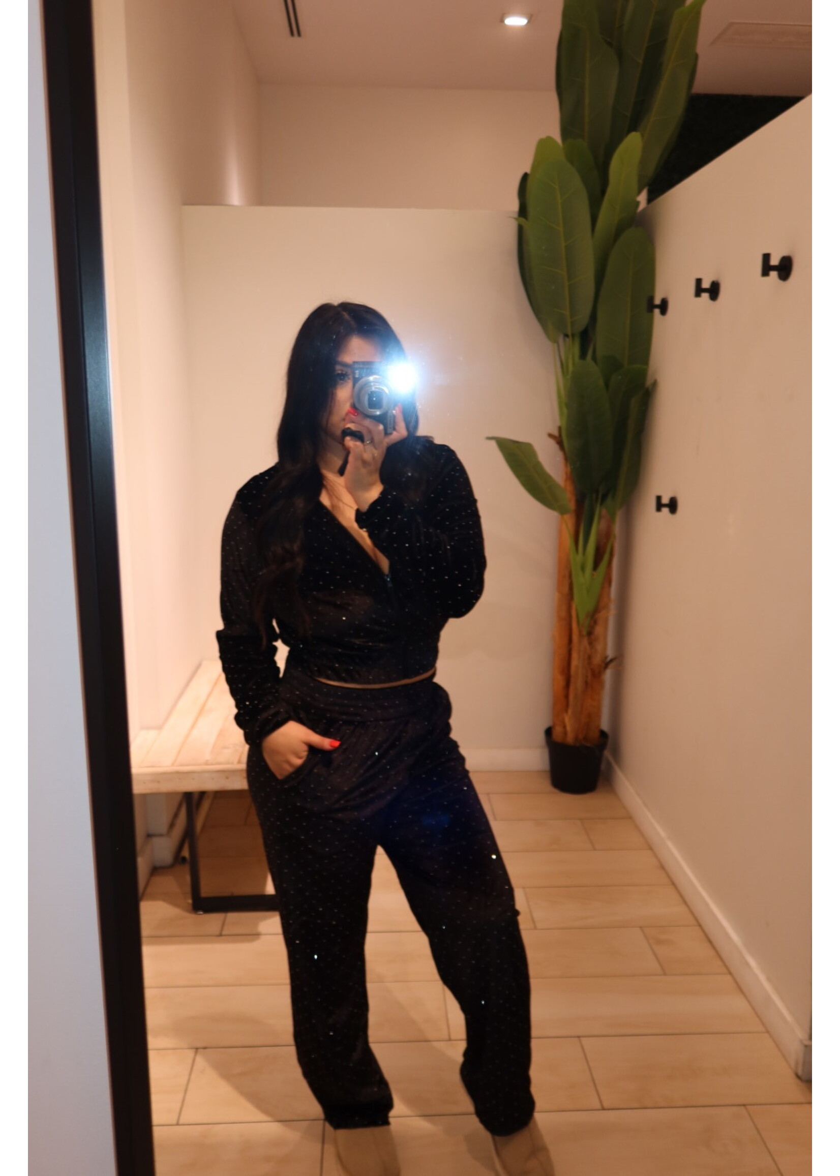 LEXISSBOUTIQUE Rhinestuds Velvet Set