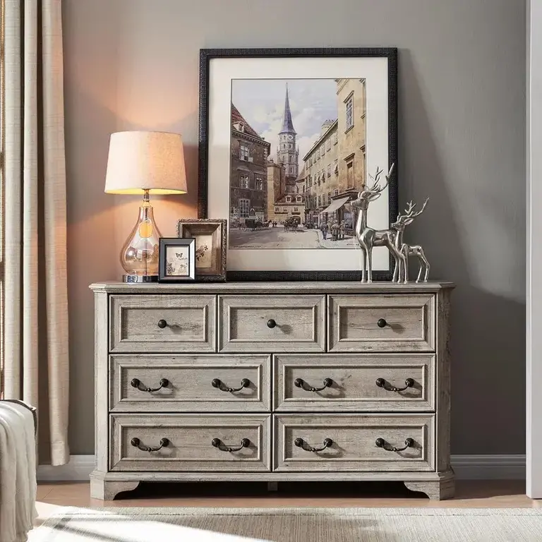 Armaan Vintage Farmhouse 7 Drawers Dresser Color: Light Rustic Oak