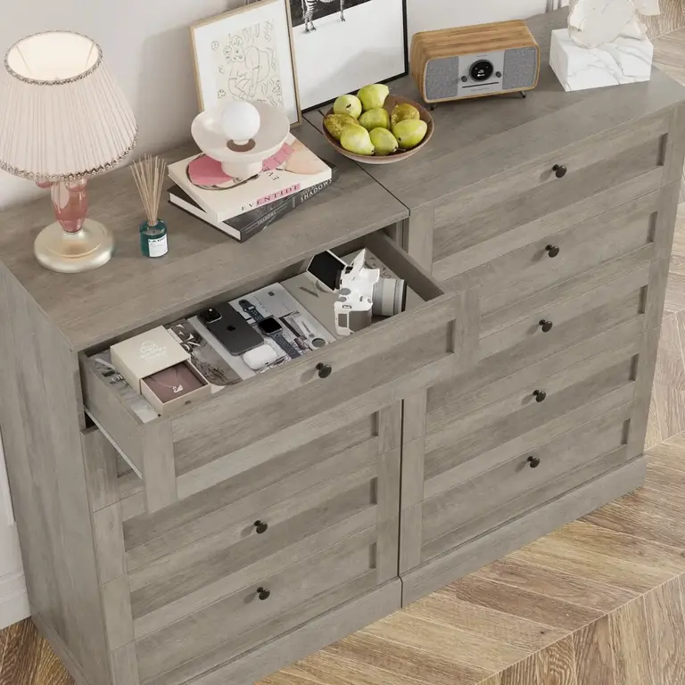 Arfon 5 Drawer 29.1" W Chest Color: Gray