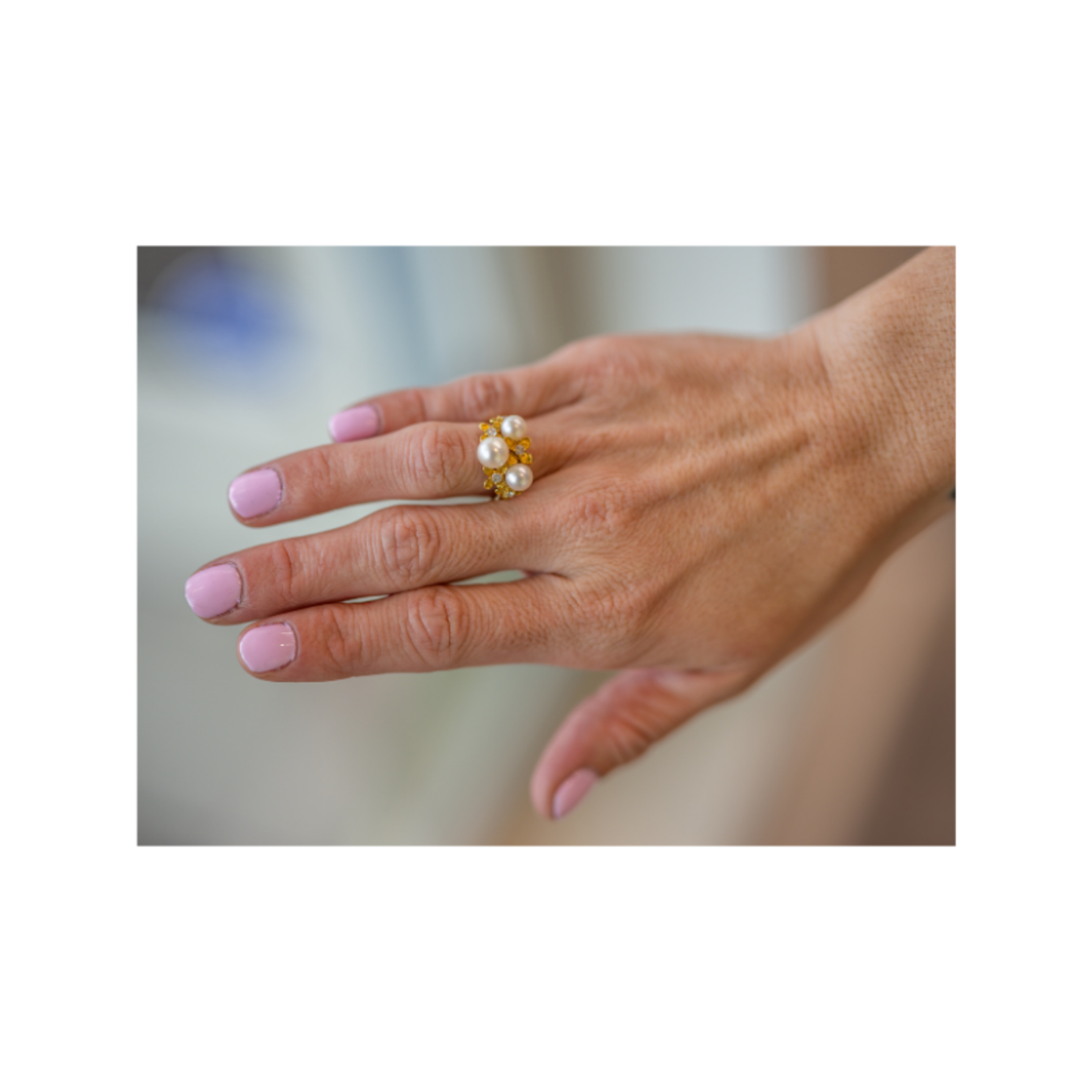 SJ Custom Jewelers Vintage 18k Yellow Gold  Pearl &  .05ctw  Round Diamond Flower Ring