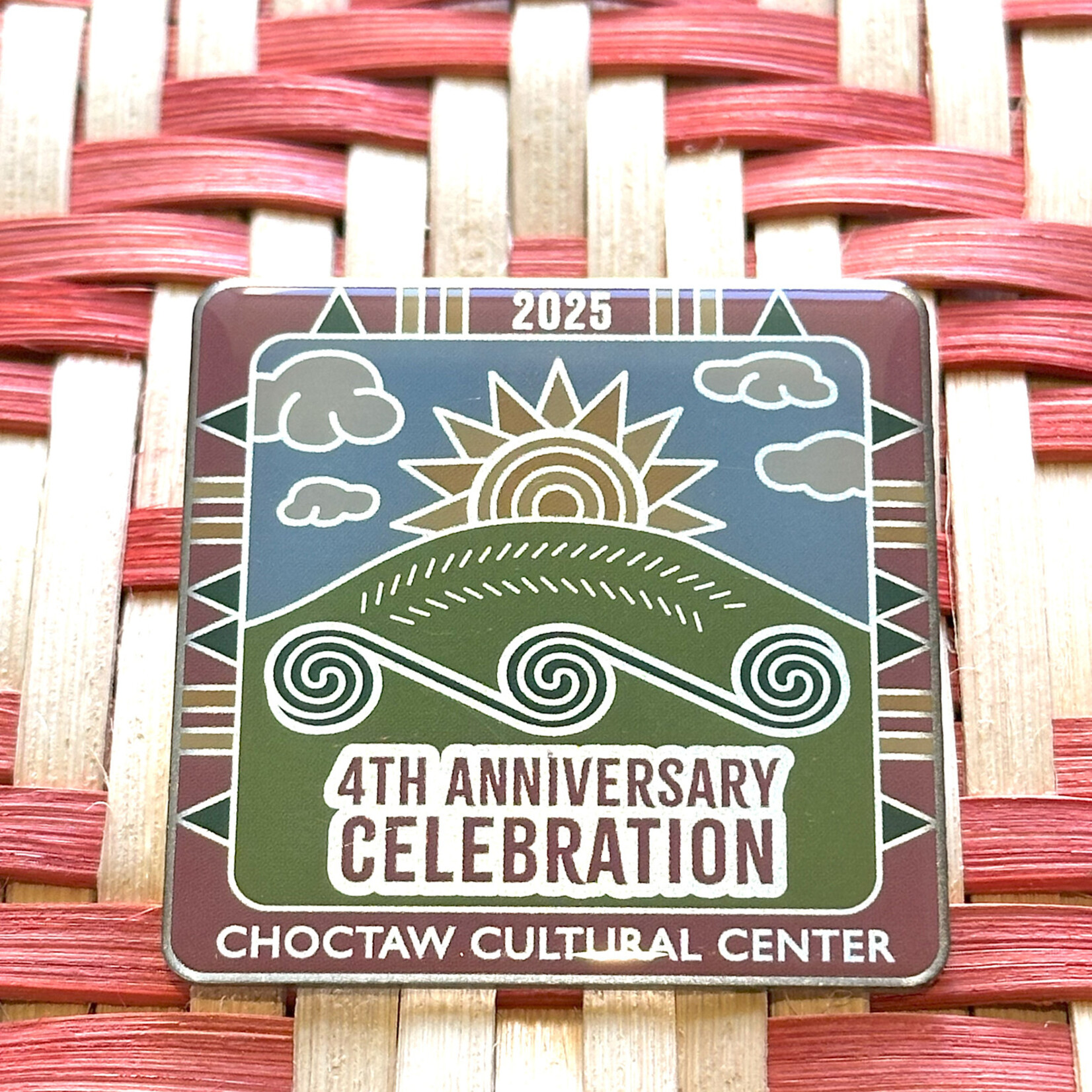 4th Anniversary Pin