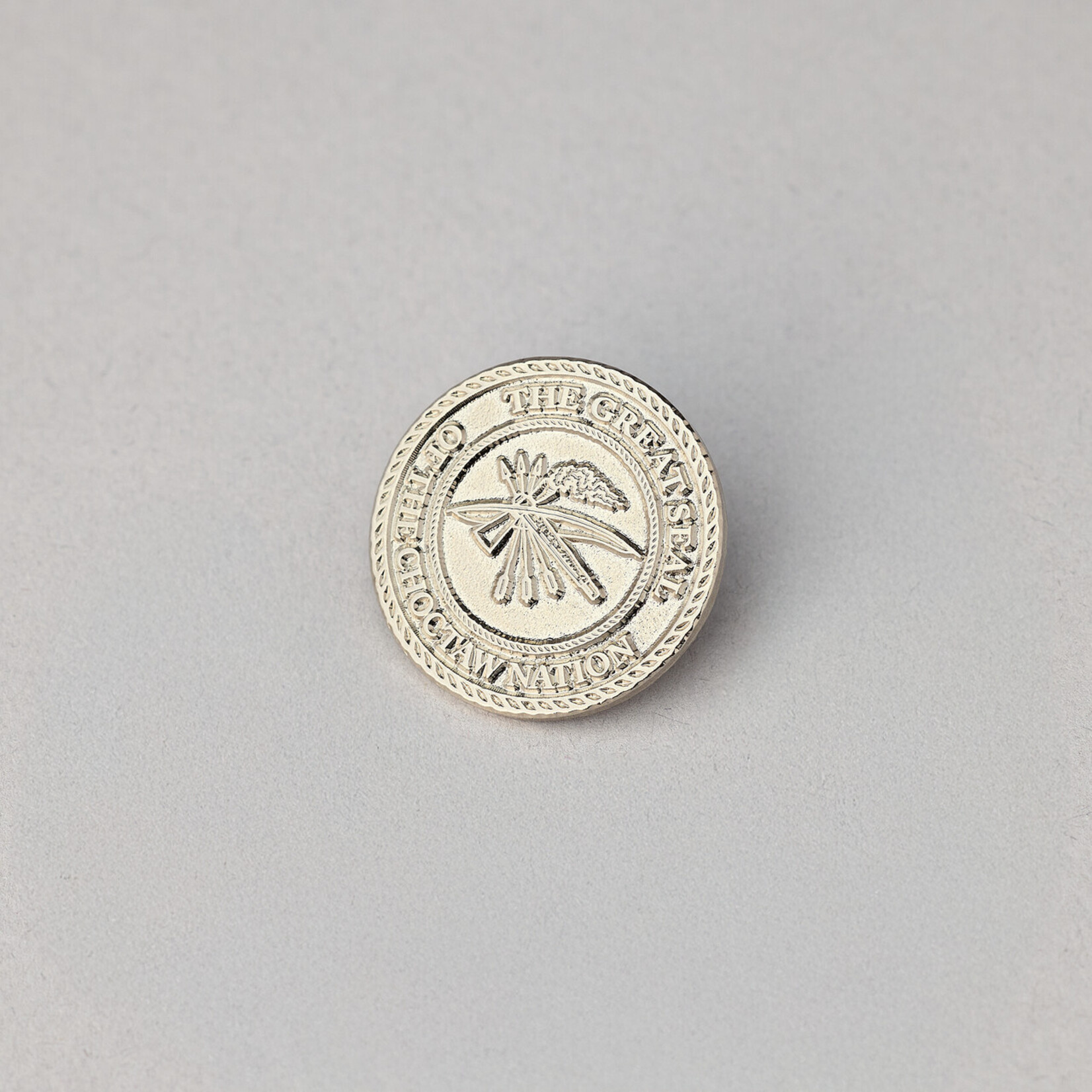 Great Seal Pin Gold Medium