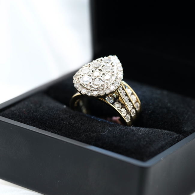 Diamond Ring  1.51 ct 10K  Size 7  10g
