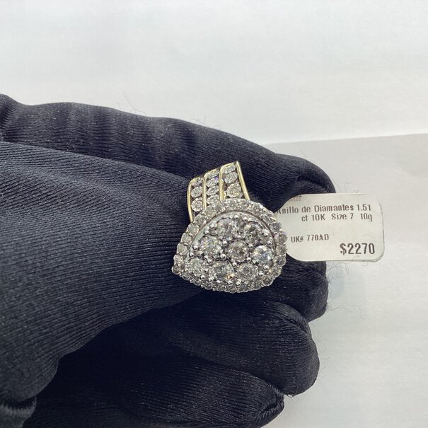 Anillo de Diamantes 1.51 ct 10K  Size 7  10g