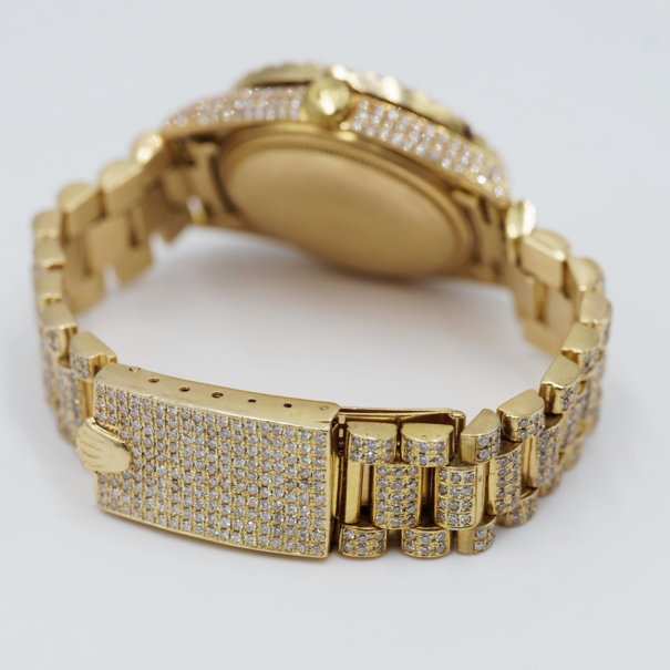 Rolex - Oyster Perpetual - 36 MM - Diamonds Bezel and Bracelet - Red Dial