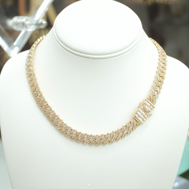 Baguette Diamond Chain – Solid 10K Gold – 17 Inches | Unik Jewelry