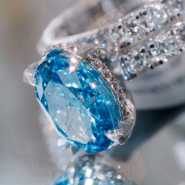 DUO Anillo-BLUE CENTER LAB-14K -3.01CTW-1.55CTW