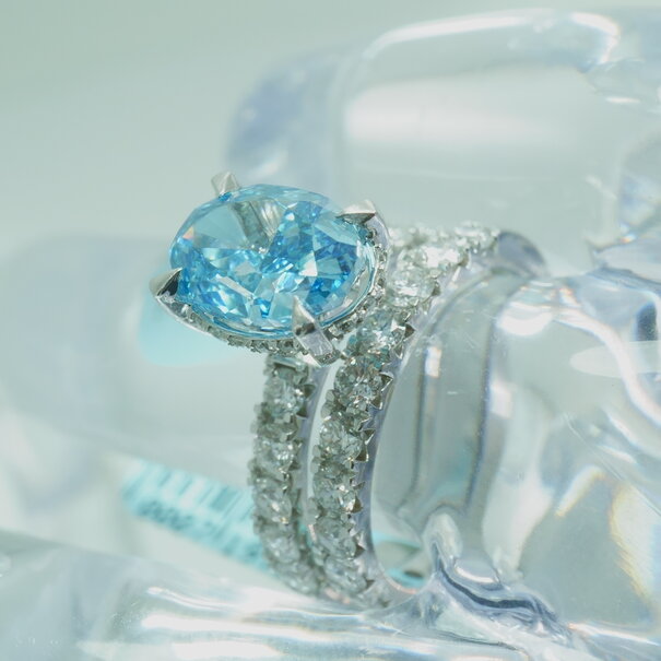 DUO Anillo-BLUE CENTER LAB-14K -3.01CTW-1.55CTW