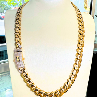 Monaco Chain 9MM in 10K Gold – 17 Inch