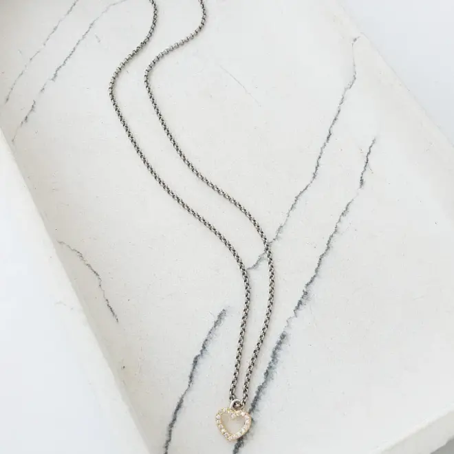 Virtue 16' Small Chain W/Pave Heart Outline