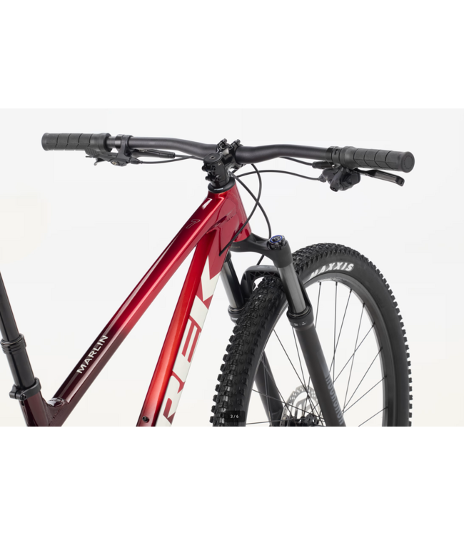 Trek TREK MARLIN 7 FURY RED FADE GEN 3 2026 LARGE