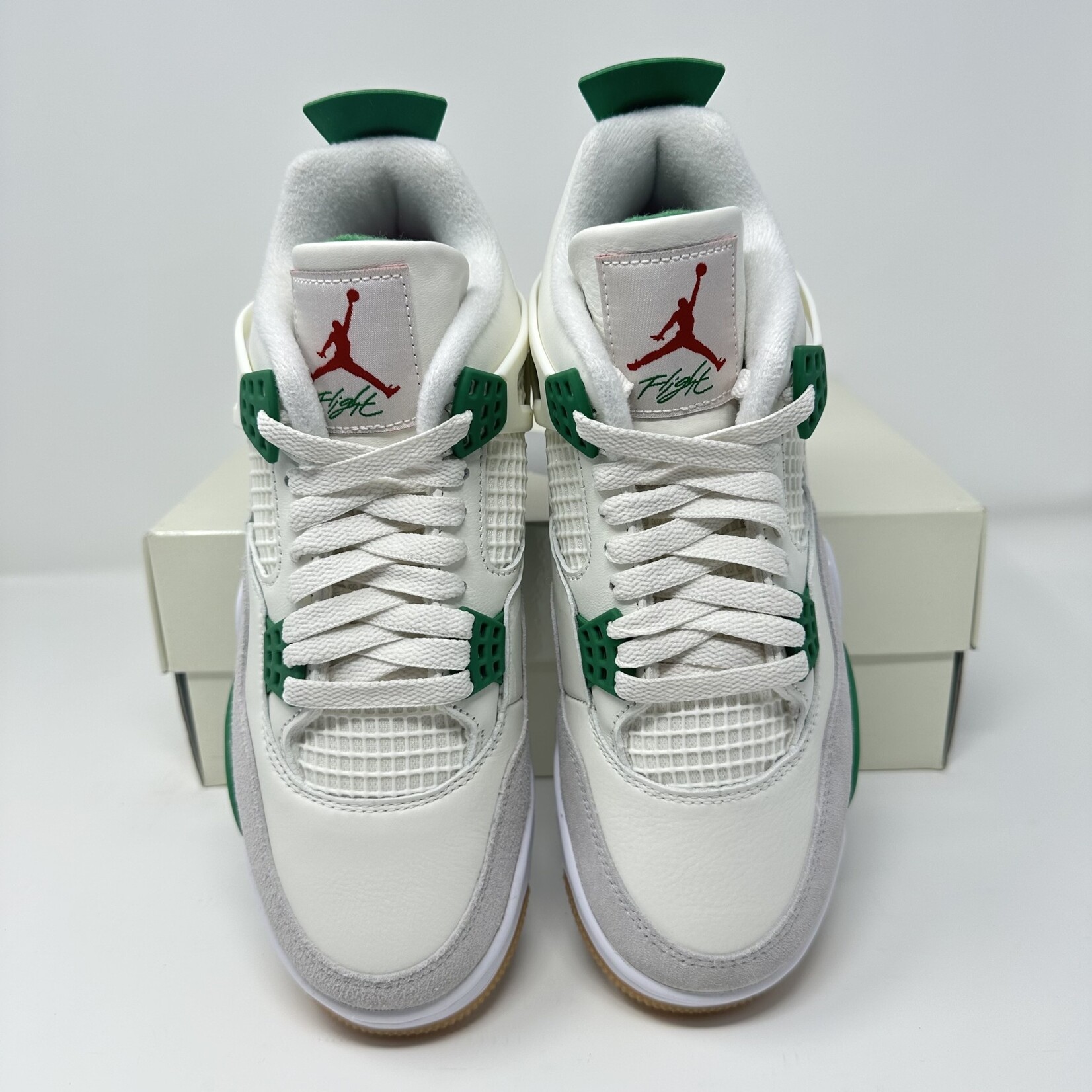 Jordan Jordan 4 Retro SB Pine Green