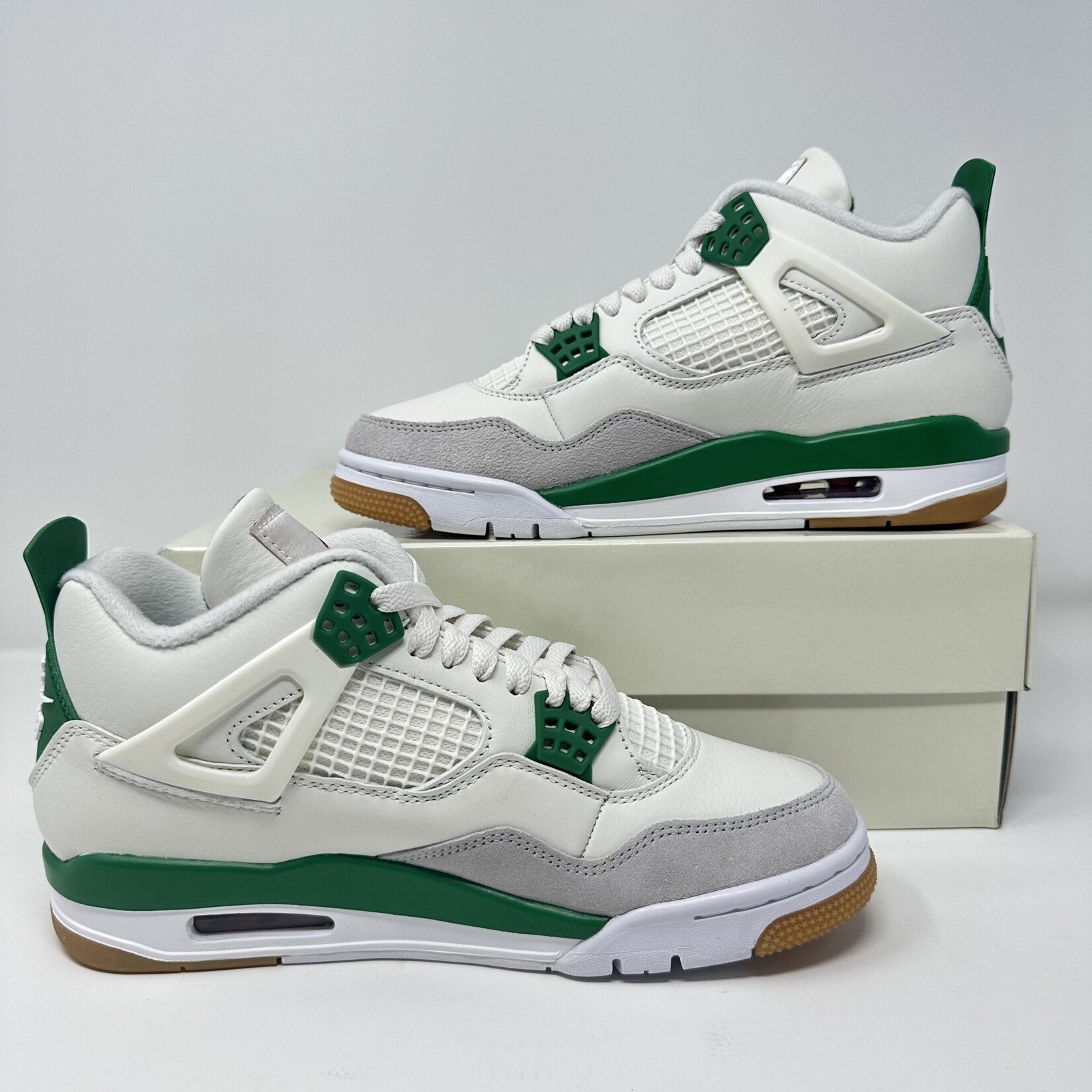 Jordan Jordan 4 Retro SB Pine Green