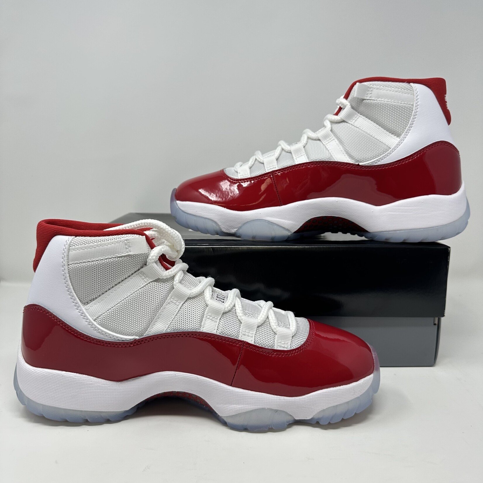 Jordan Jordan 11 Retro Cherry (2022)