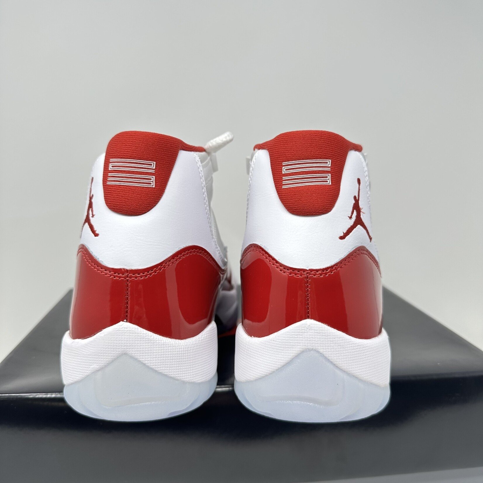 Jordan Jordan 11 Retro Cherry (2022)