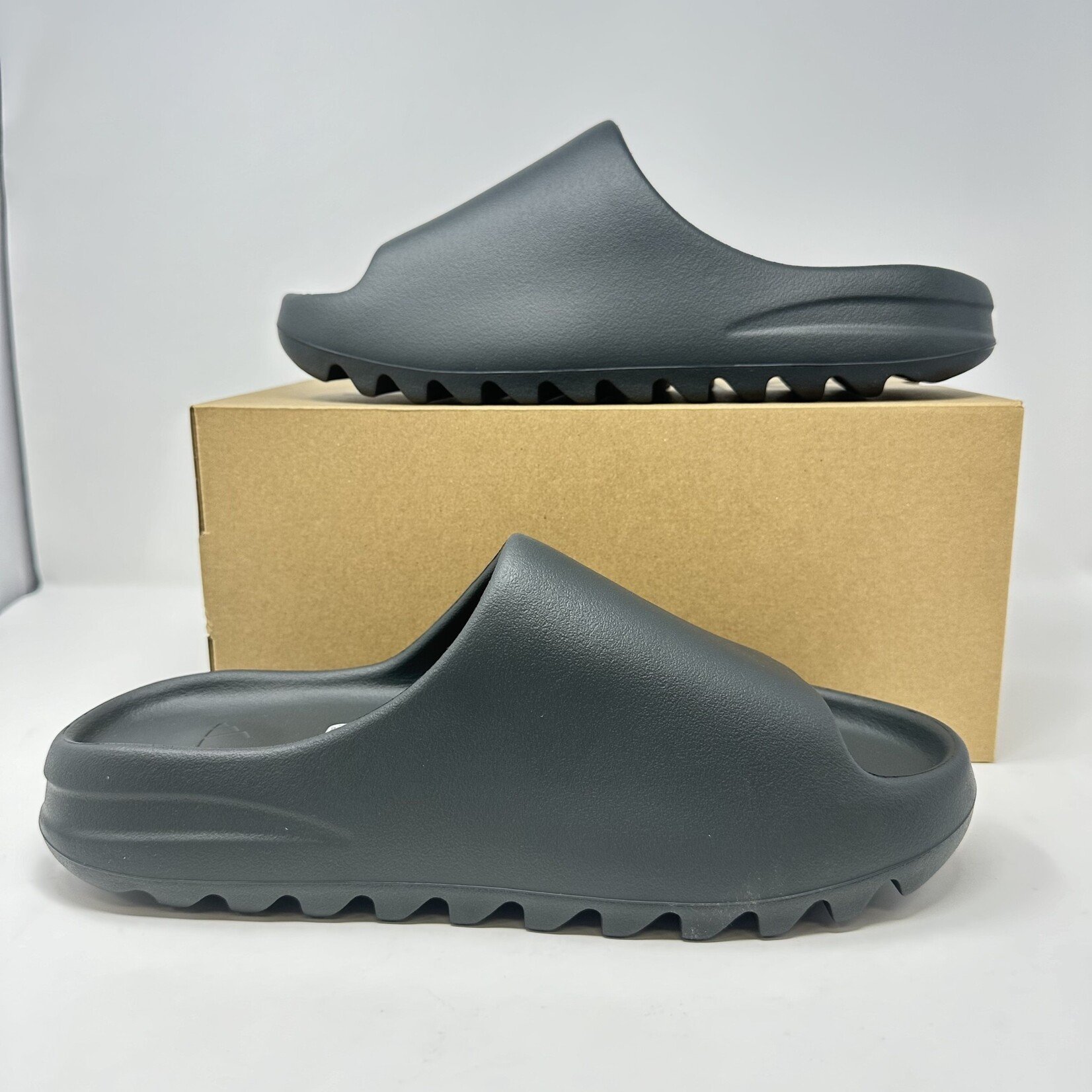 Adidas adidas Yeezy Slide Dark Onyx