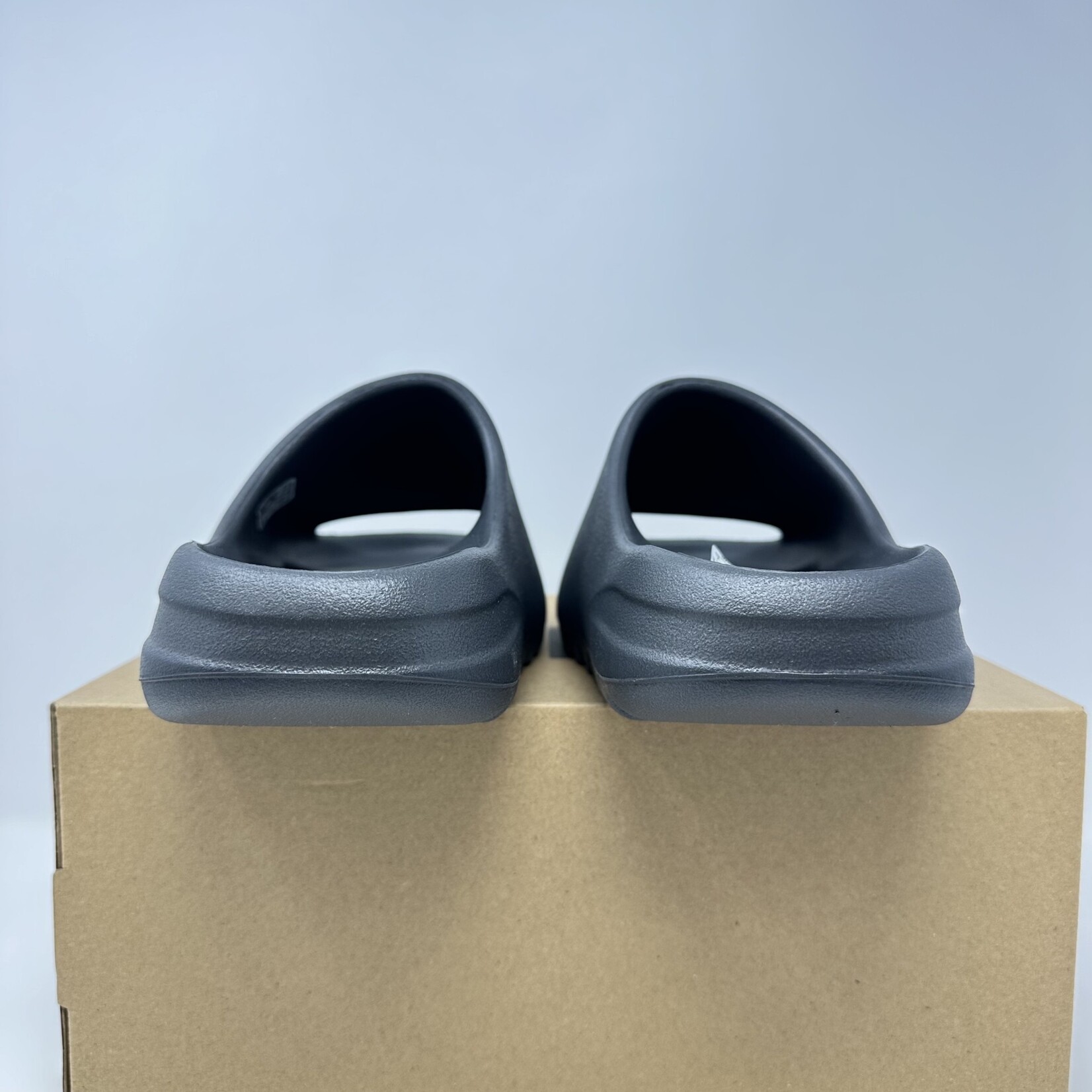 Adidas adidas Yeezy Slide Granite