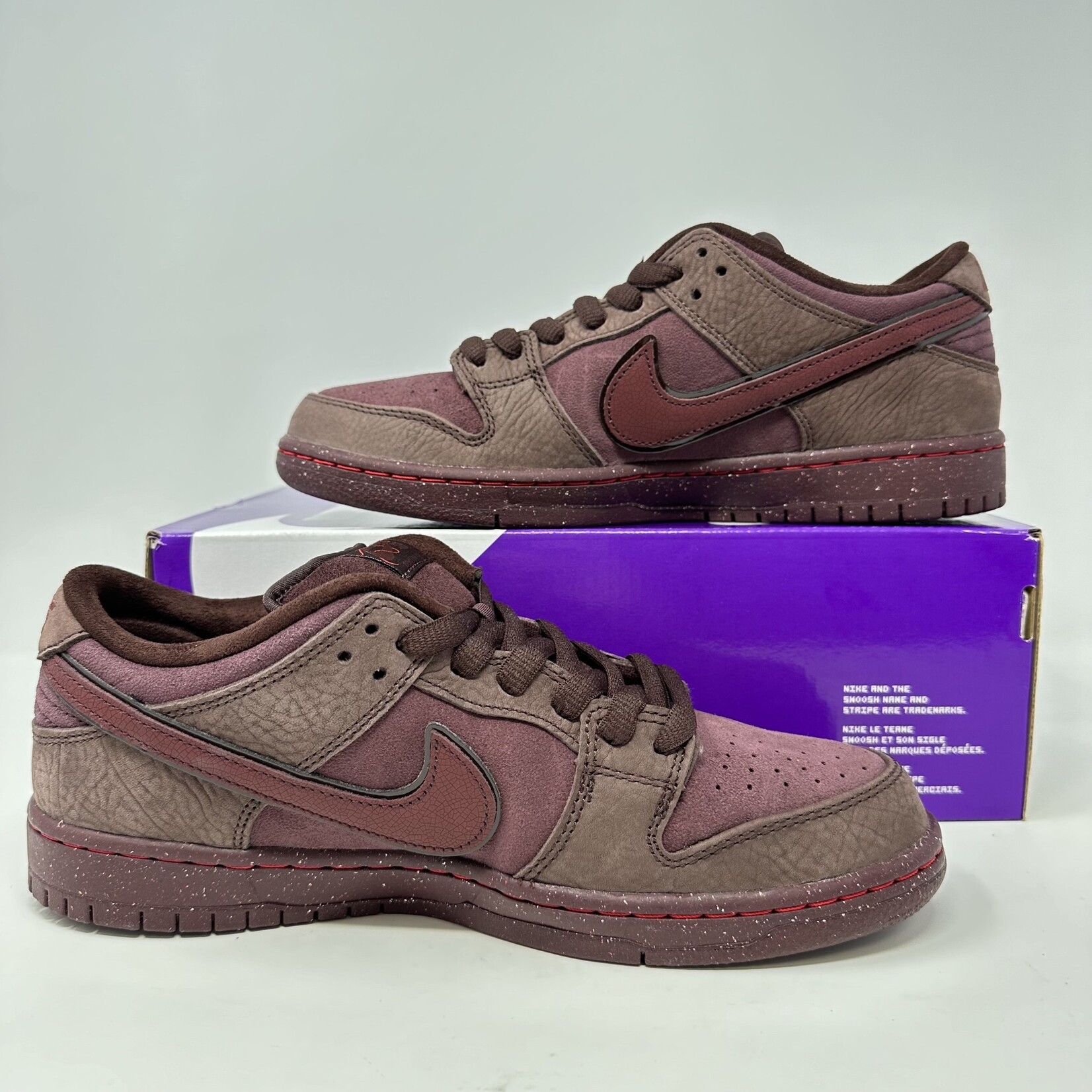 Nike Nike SB Dunk Low City Of Love Burgundy Crush