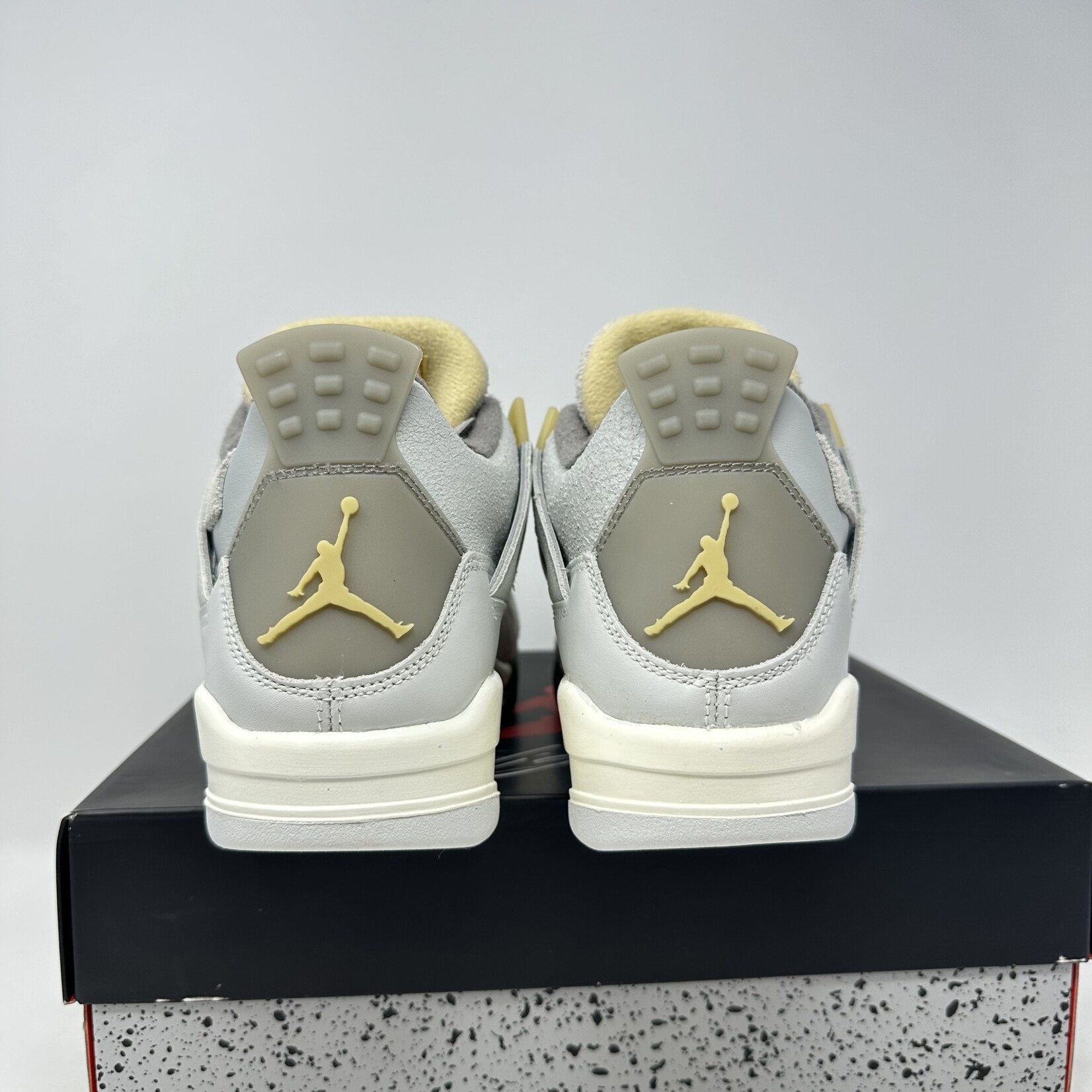 Jordan Jordan 4 Retro SE Craft Photon Dust