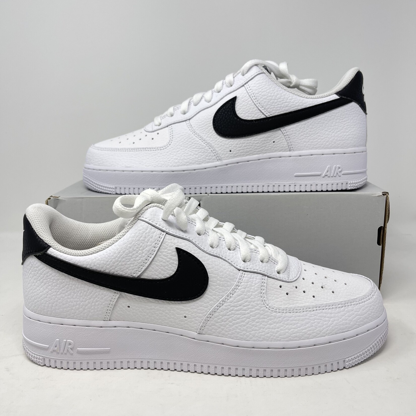 Nike Air Force 1 Low '07 White Black Pebbled Leather