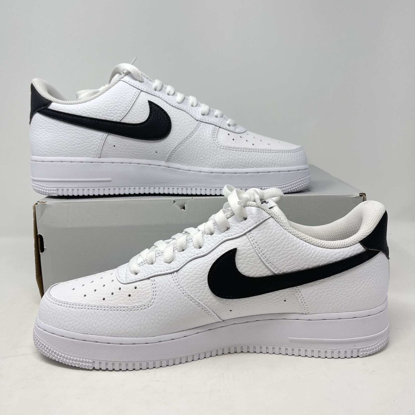 Nike Air Force 1 Low '07 White Black Pebbled Leather